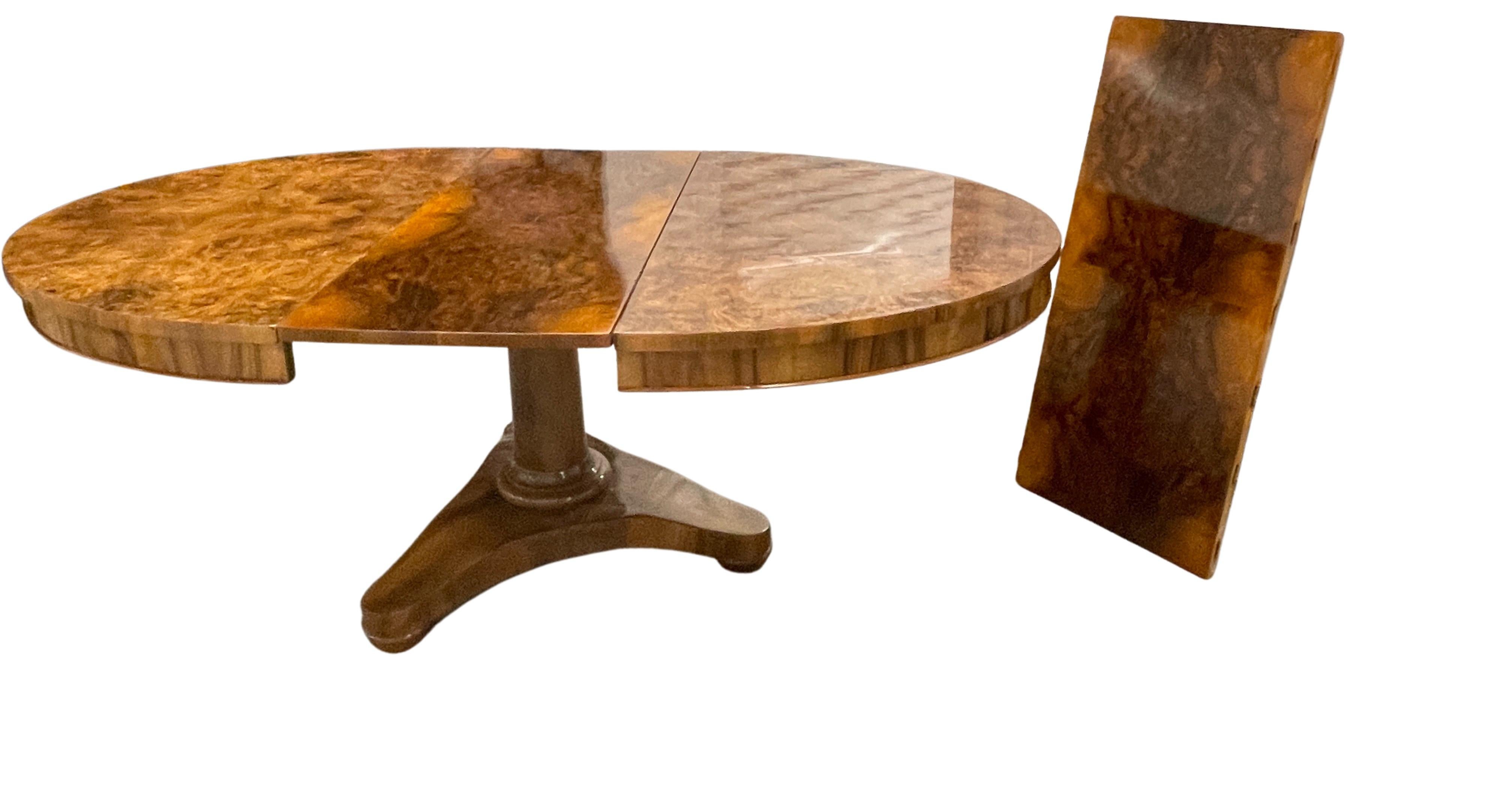 Biedermeier Extendable Table, 1820-30, Walnut 3