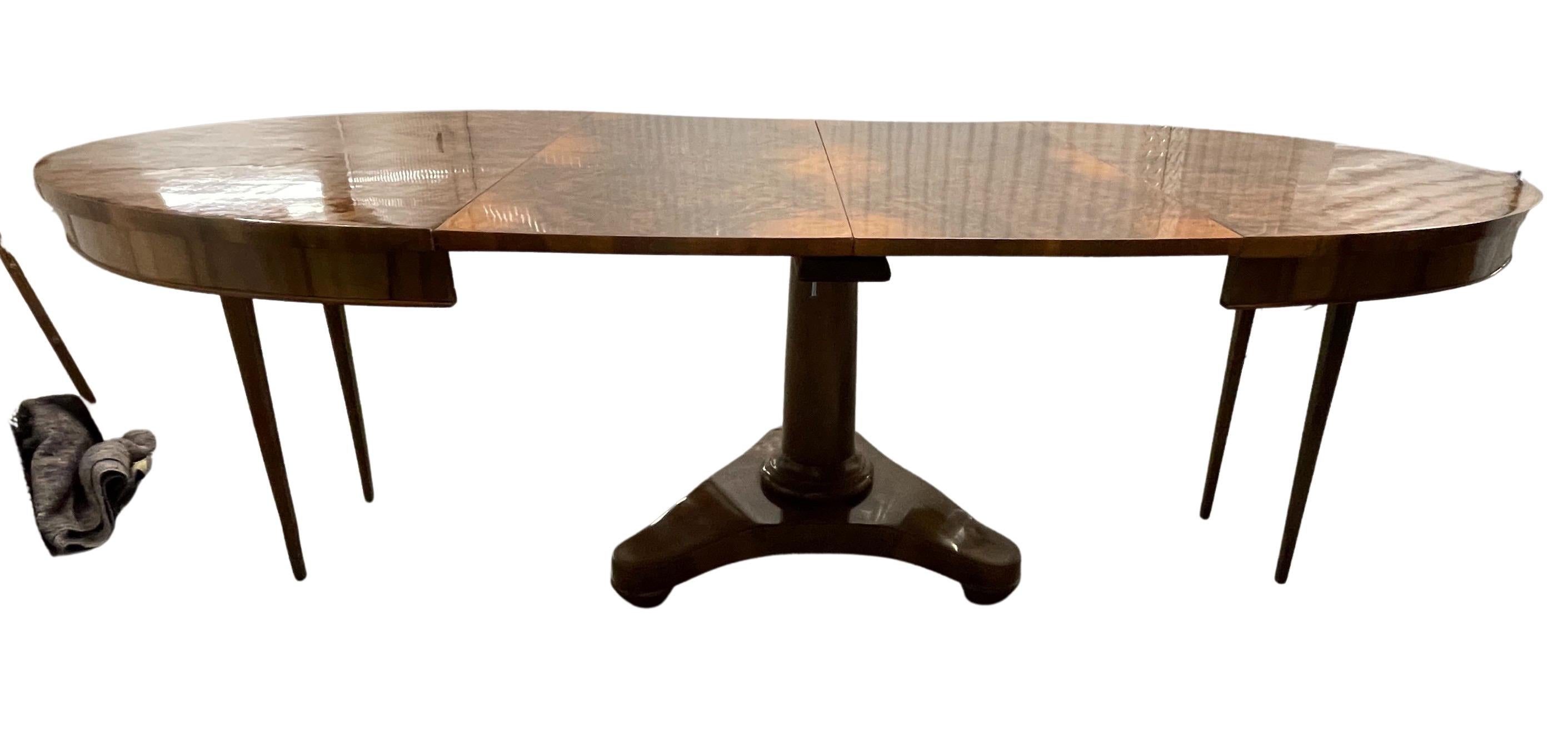 Biedermeier Extendable Table, 1820-30, Walnut 4