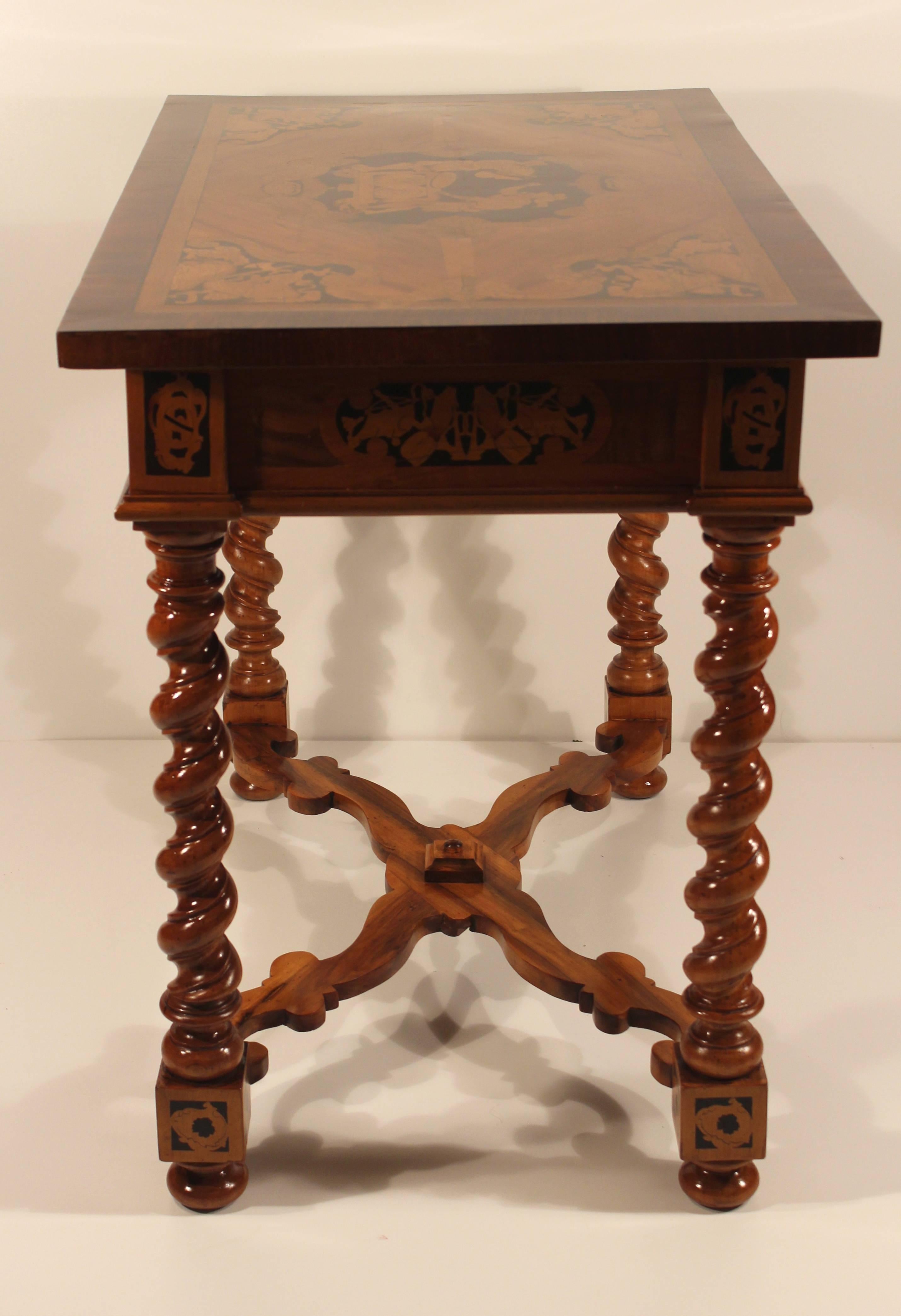 Table baroque du 18e siècle Bon état - En vente à Belmont, MA