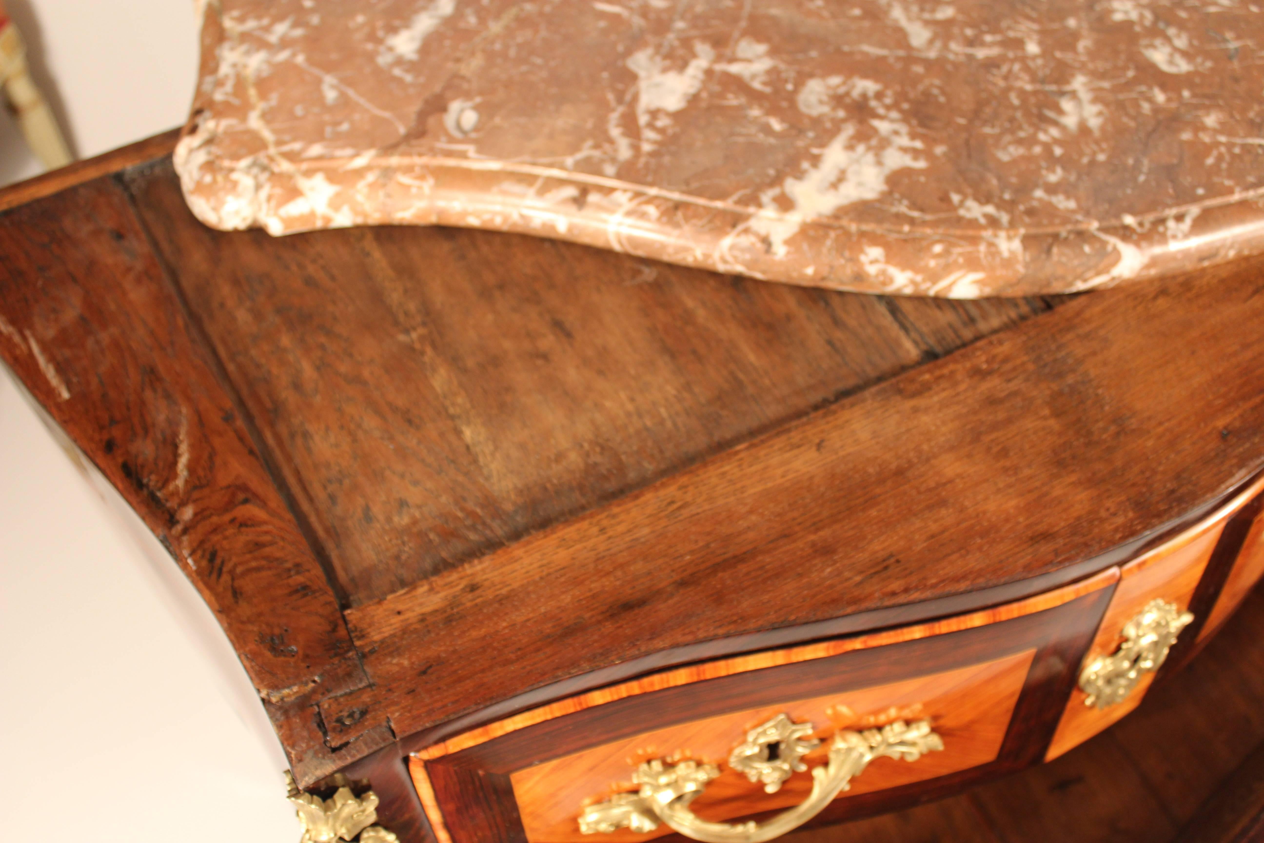 18th Century Louis XV Commode For Sale 3