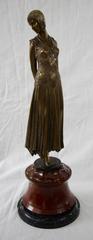 Demetre Chiparus (1886-1947), Art-déco-Skulptur „Bücher Dame“ aus dem Demetre