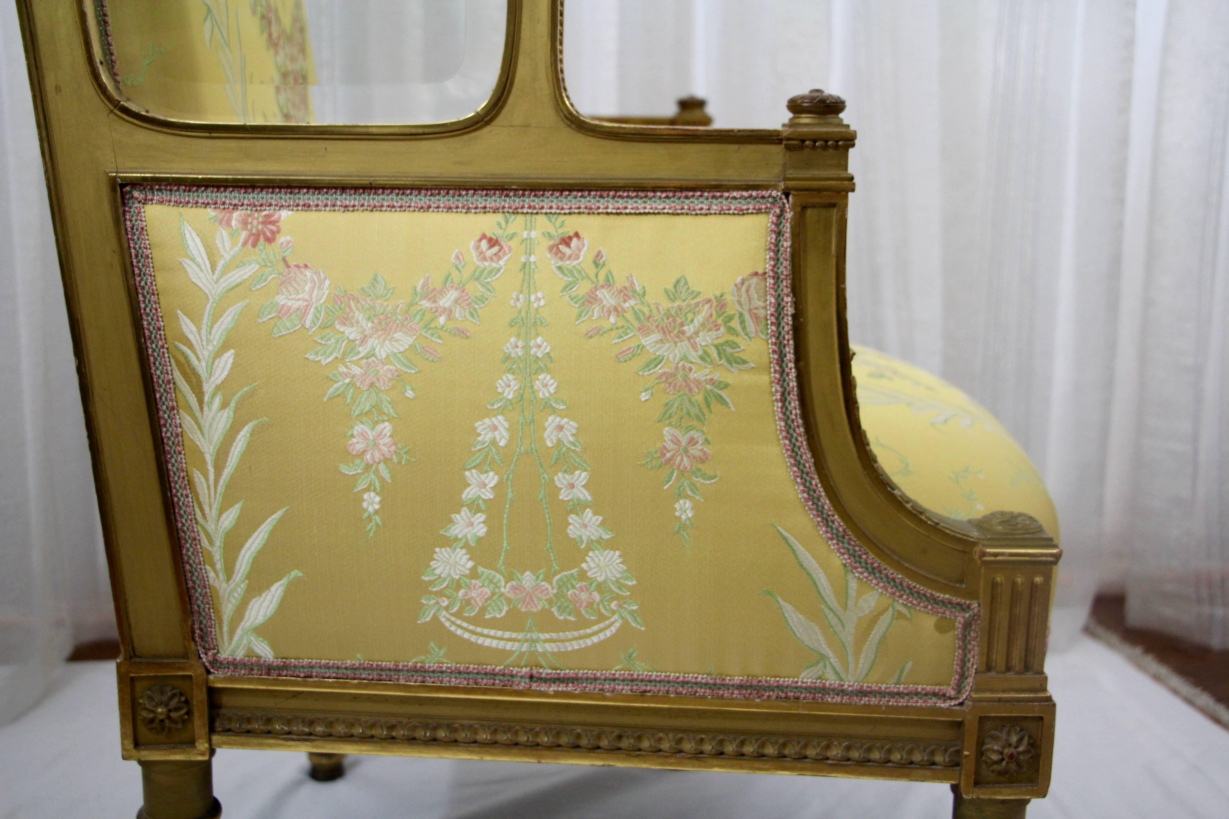 Sessel im Louis-XVI-Stil des 19. Jahrhunderts (Französisch) im Angebot