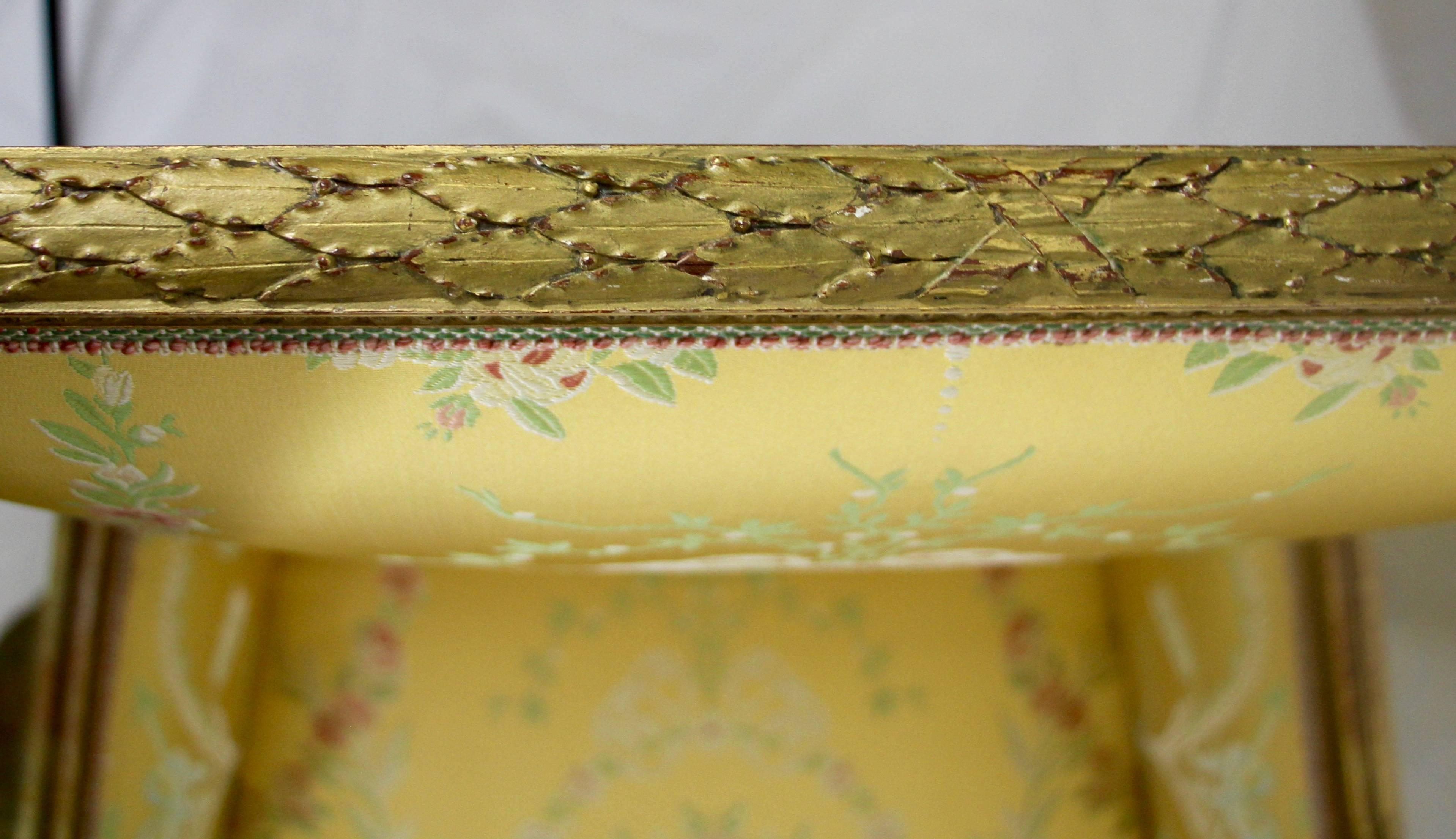 Sessel im Louis-XVI-Stil des 19. Jahrhunderts im Zustand „Gut“ im Angebot in Belmont, MA