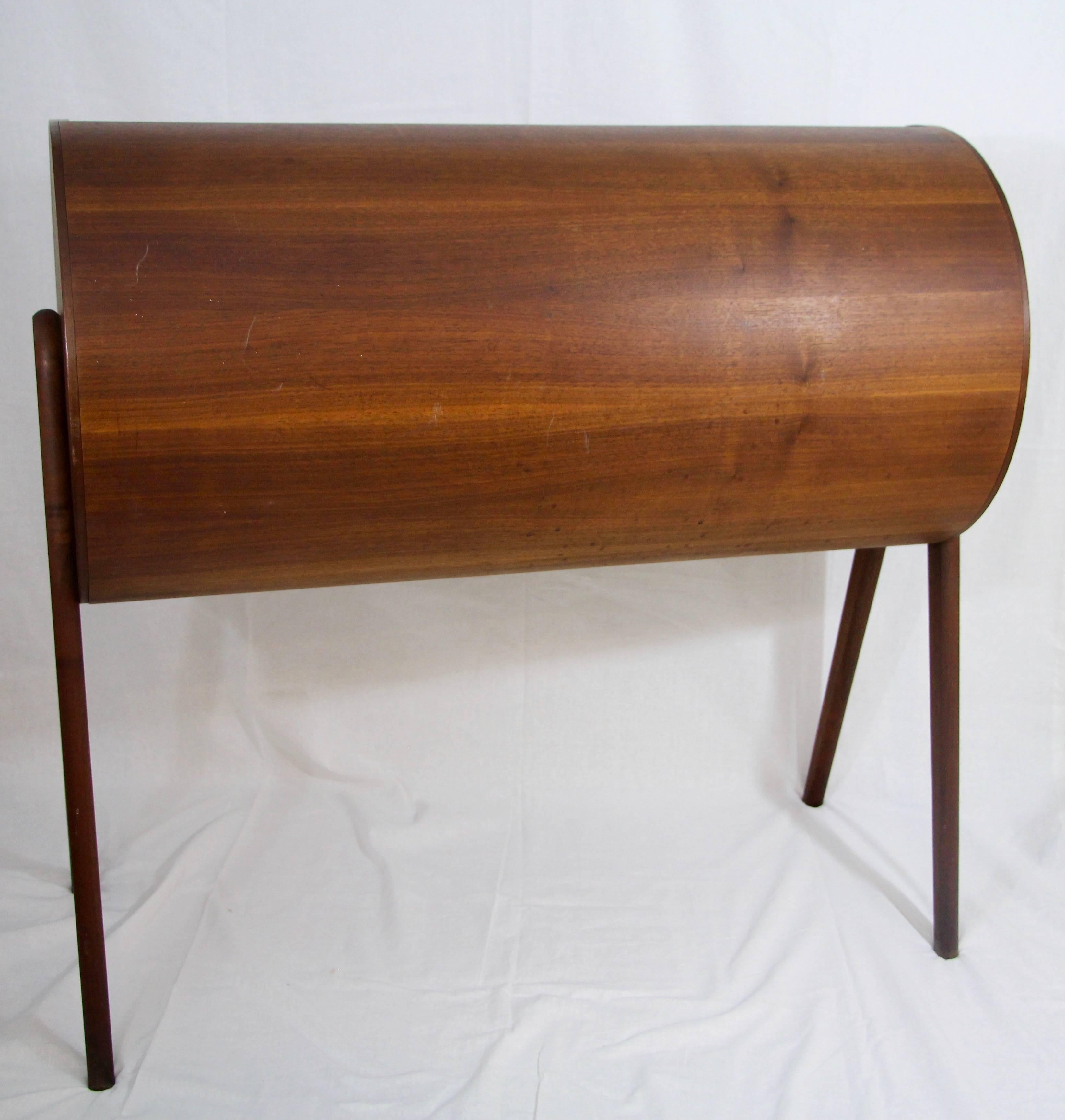 Mid-Century Modern Rolltop Desk In Good Condition In Belmont, MA