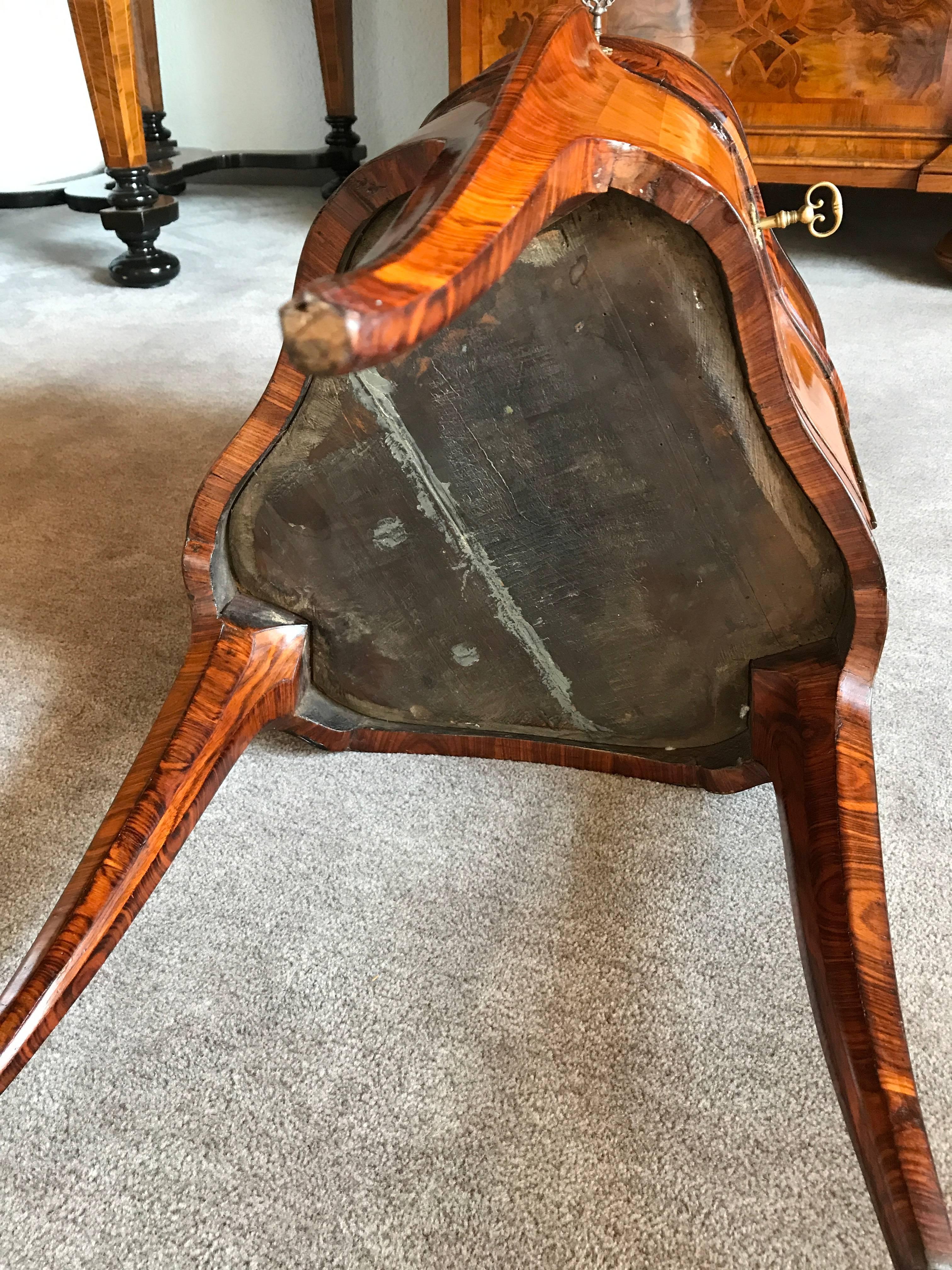 Veneer 18th Century Louis XV Dressing Table