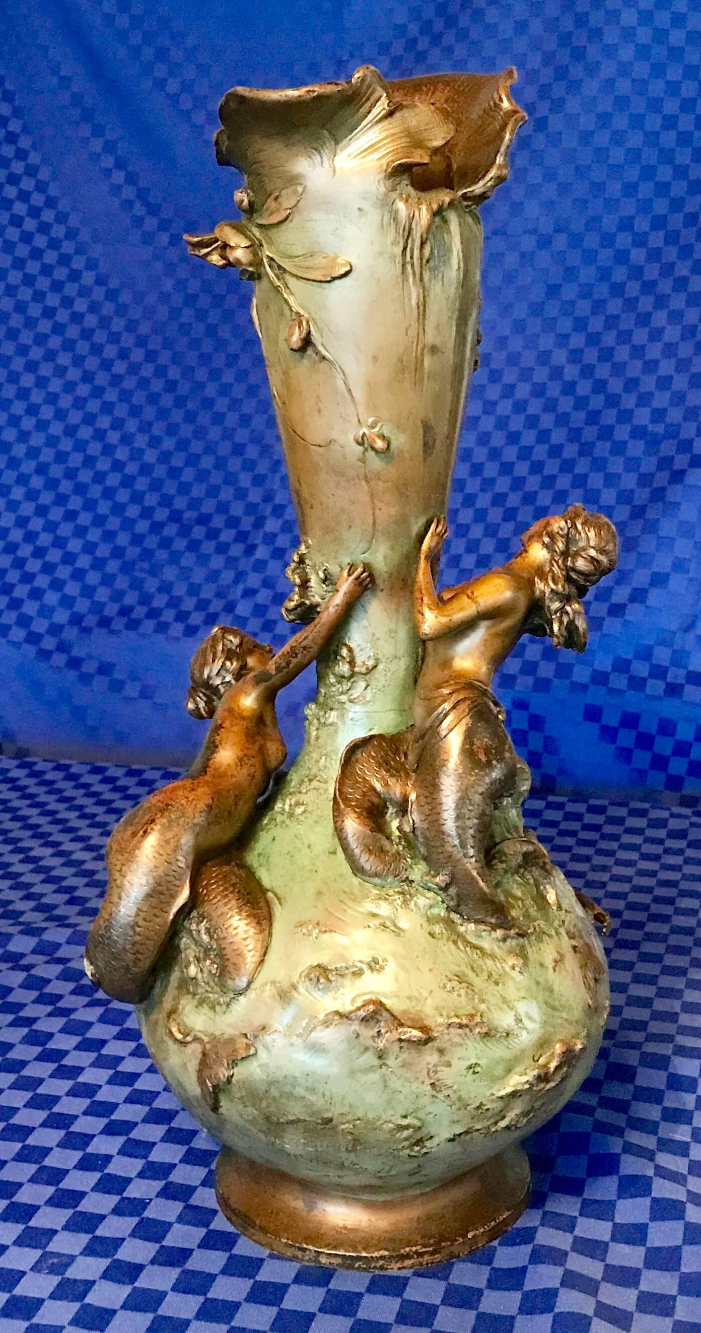 Vase aus Bronze im Jugendstil, signiert „Mansch Paris“ (Frühes 20. Jahrhundert) im Angebot
