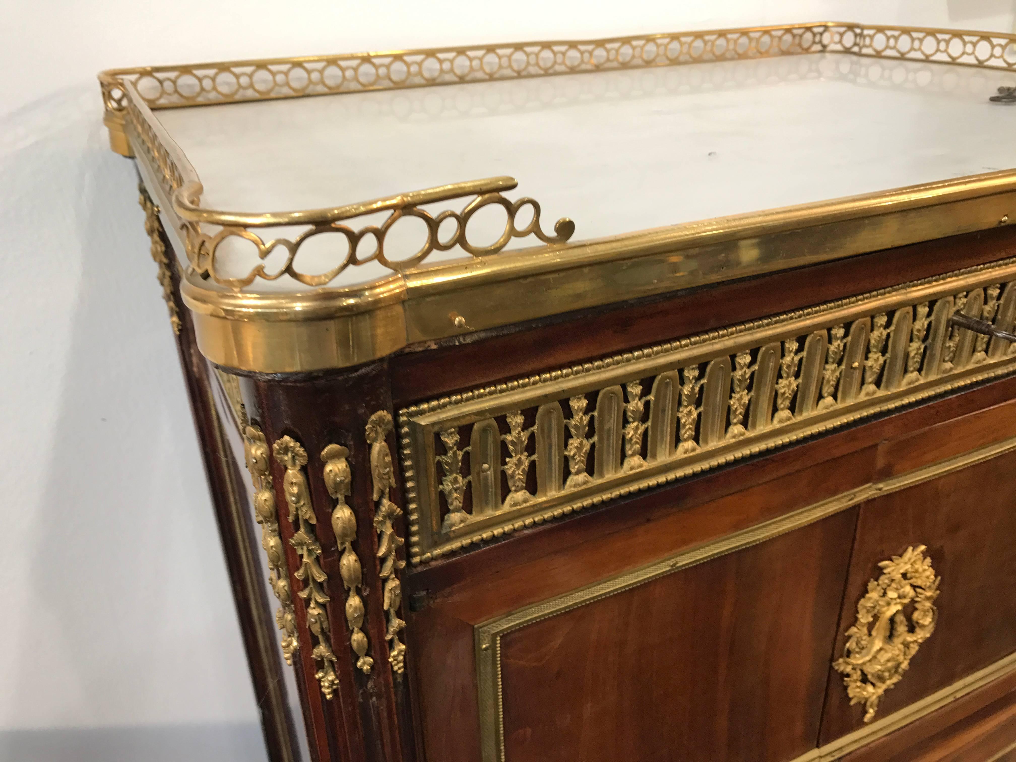 19th Century Louis XVI Style Cabinet In Good Condition For Sale In Belmont, MA