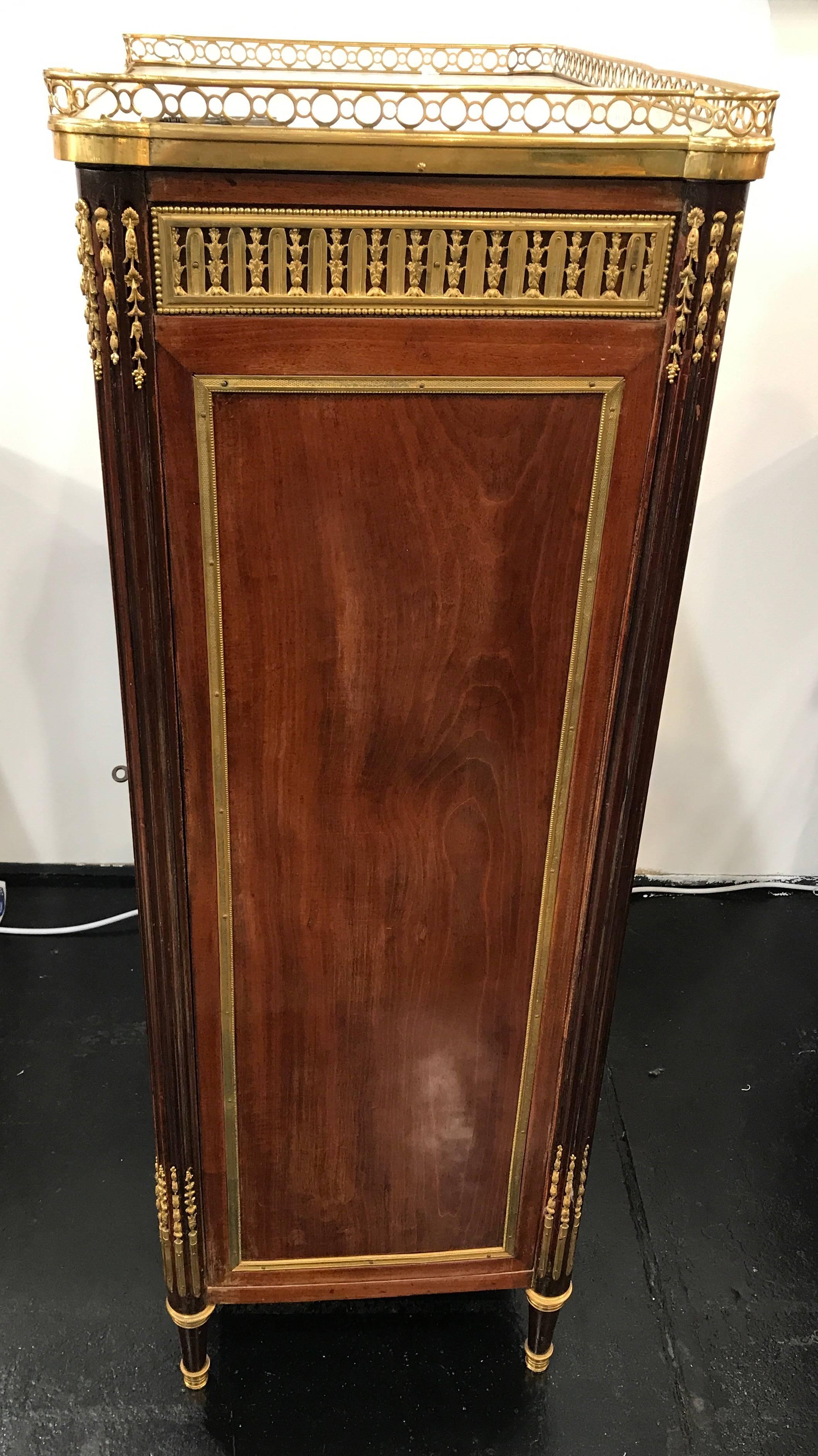 Mahogany 19th Century Louis XVI Style Cabinet For Sale