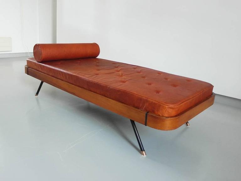 Midcentury Modern Plywood Daybed with Copper Feet, Italy, 1950s at 1stDibs