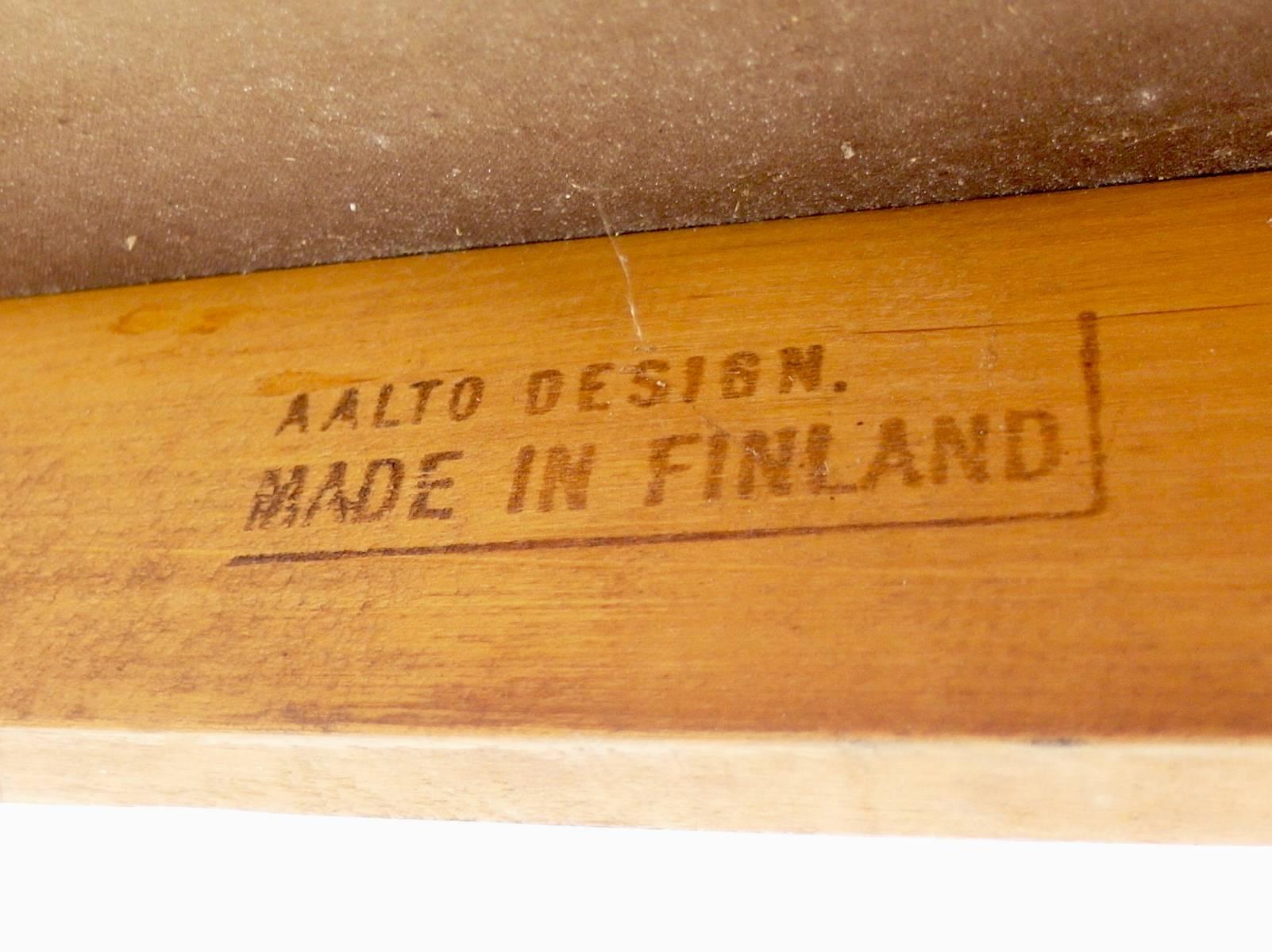 Scandinavian Modern Early Alvar Aalto Model 402 Chair for Artek Finland with Original Upholstery