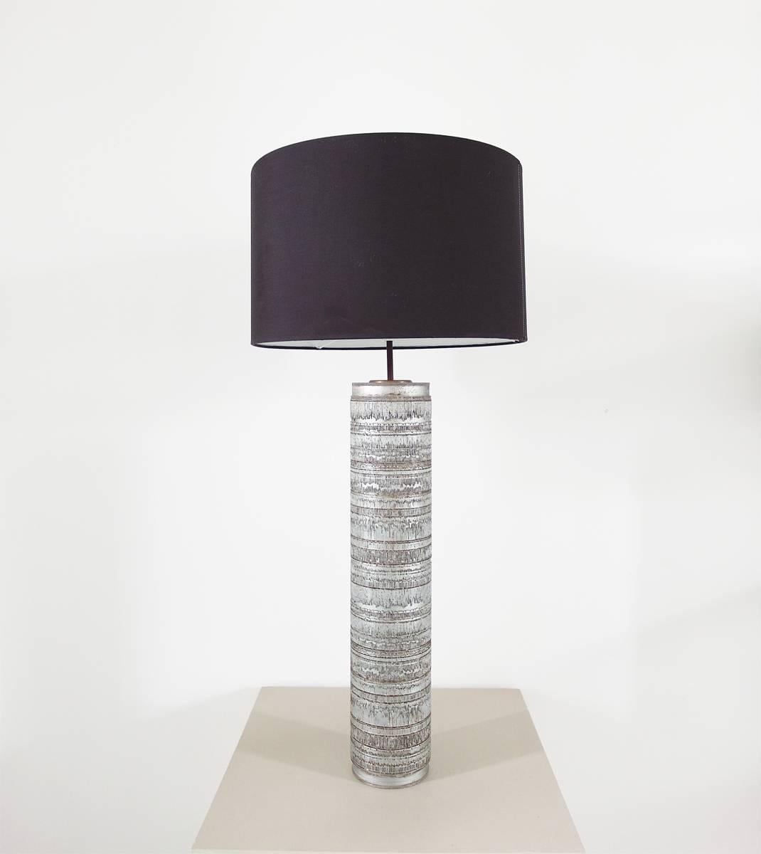 A large brutalist sculpted lamp base of cast aluminium artwork, signed Juvita Zoc, Baltic States Era, circa 1960s. 
Beautiful sculpted lamp base with a delicate carved graphic pattern, made of cast aluminium. The artwork reminds of Pia Manu reliefs