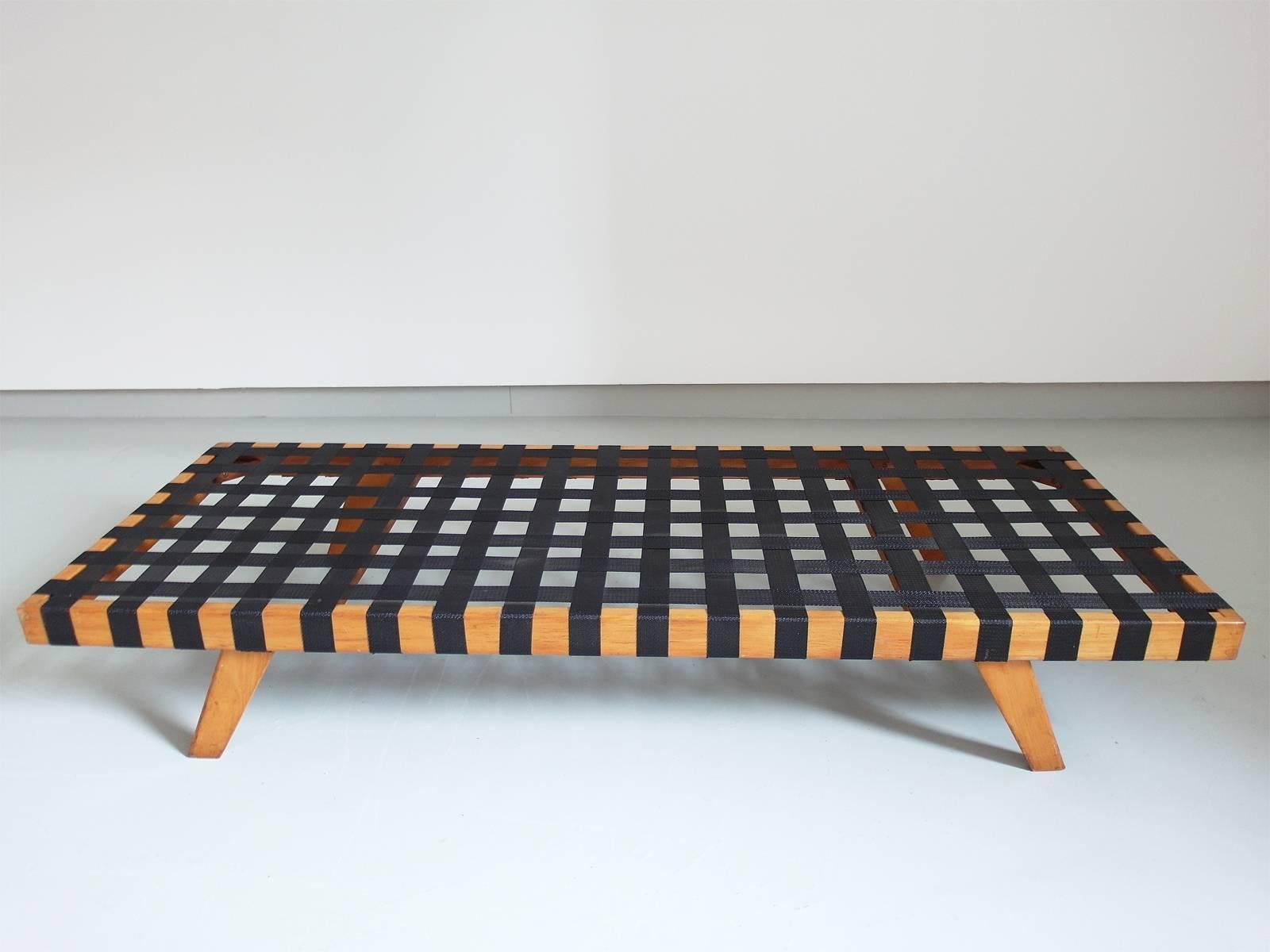 Scandinavian Mid-Century Modern Birch Wooden Daybed with Linen Upholstery, 1950s 2