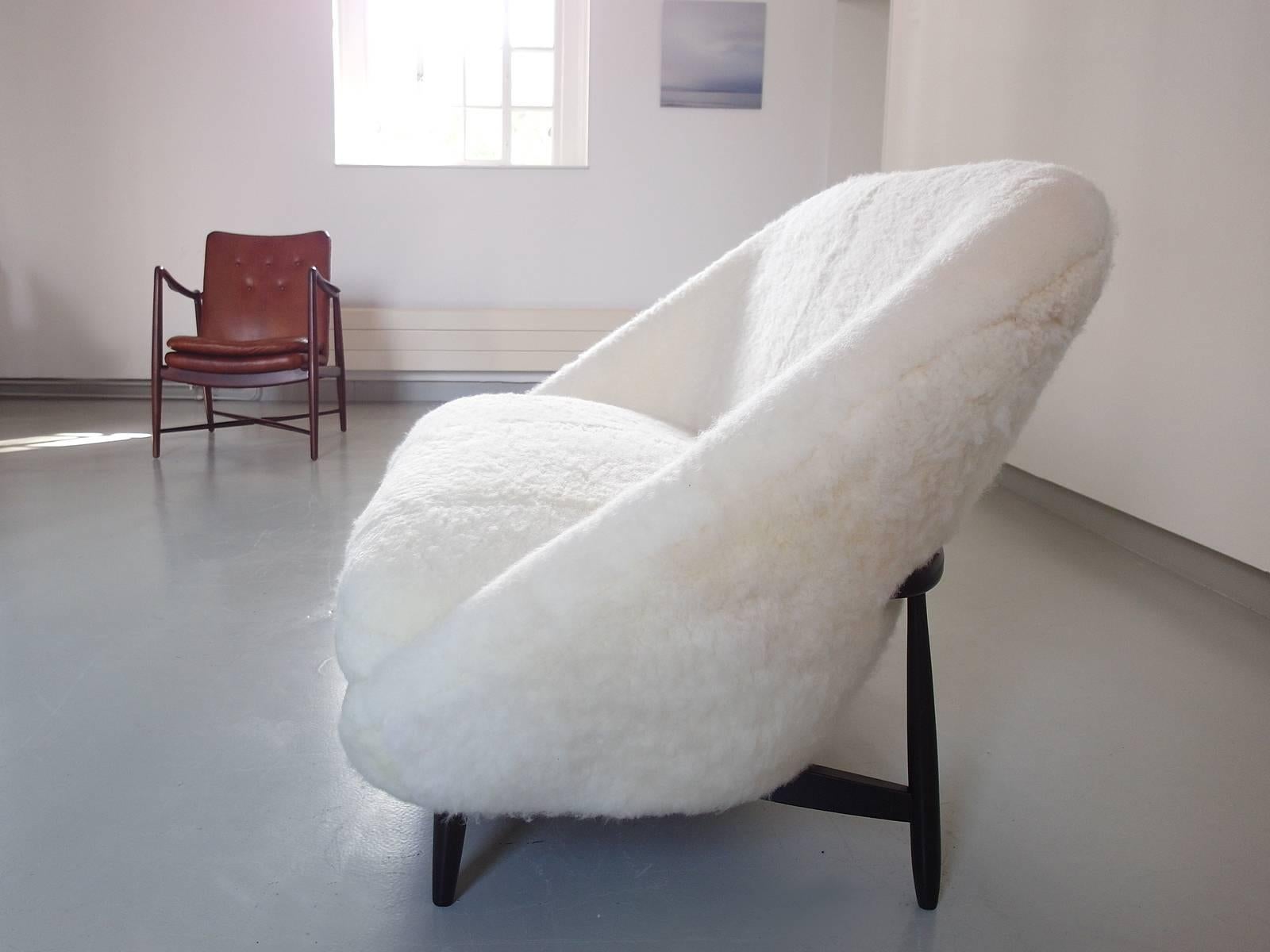 Dutch Sofa Model 115 Executed in Sheepskin Designed by Theo Ruth for Artifort, Holland