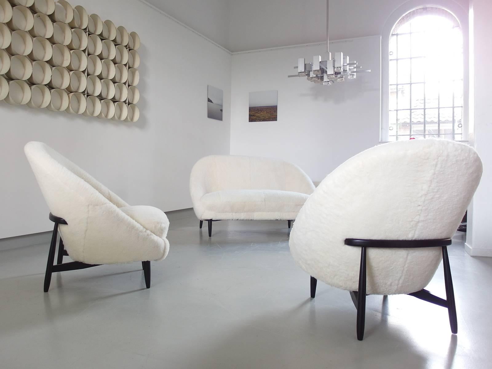 Sofa Model 115 Executed in Sheepskin Designed by Theo Ruth for Artifort, Holland 2