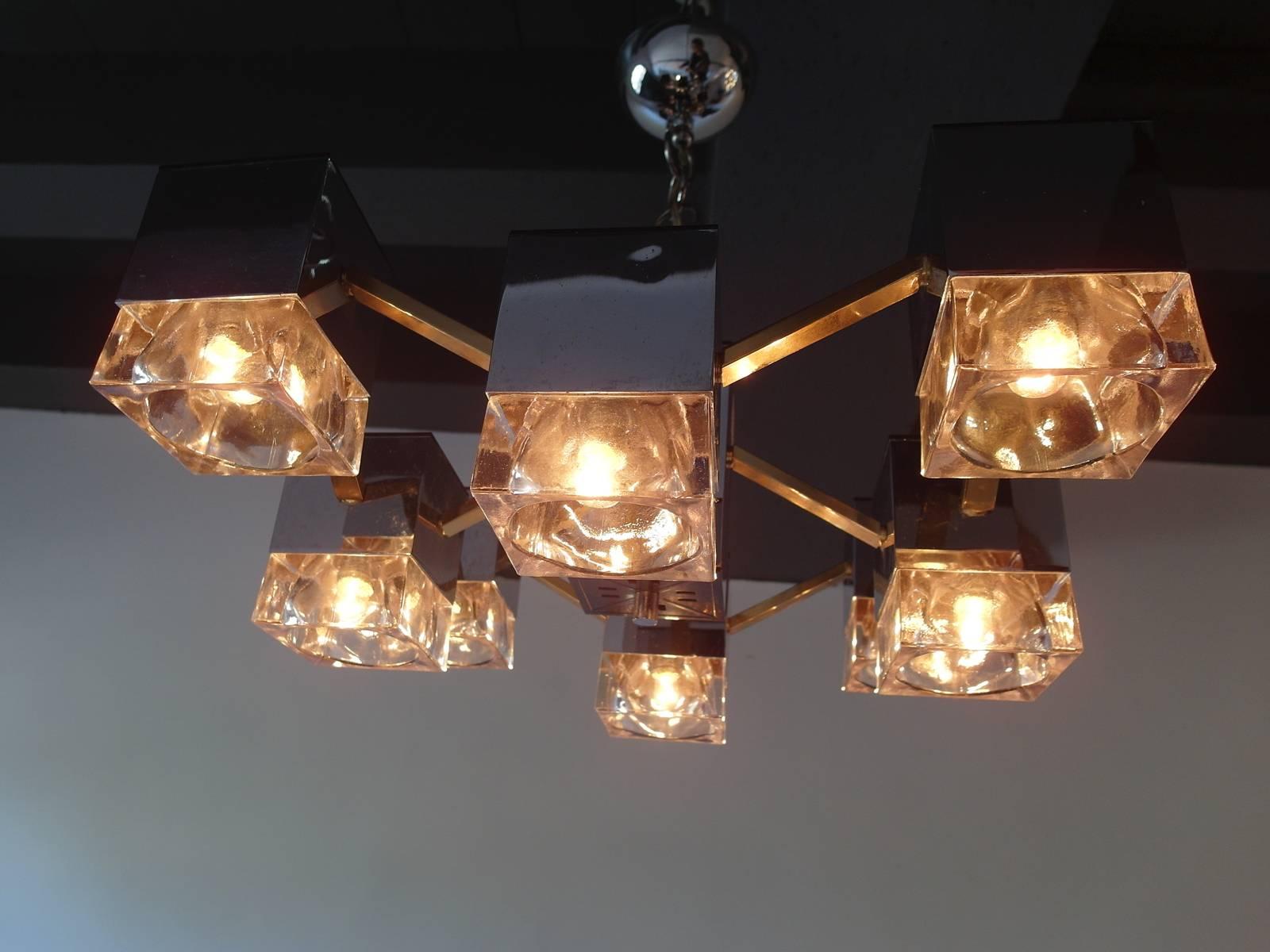 Italian Sciolari Mirrored Chandelier with Glass Cubes and Brass, Italy, 1970s For Sale