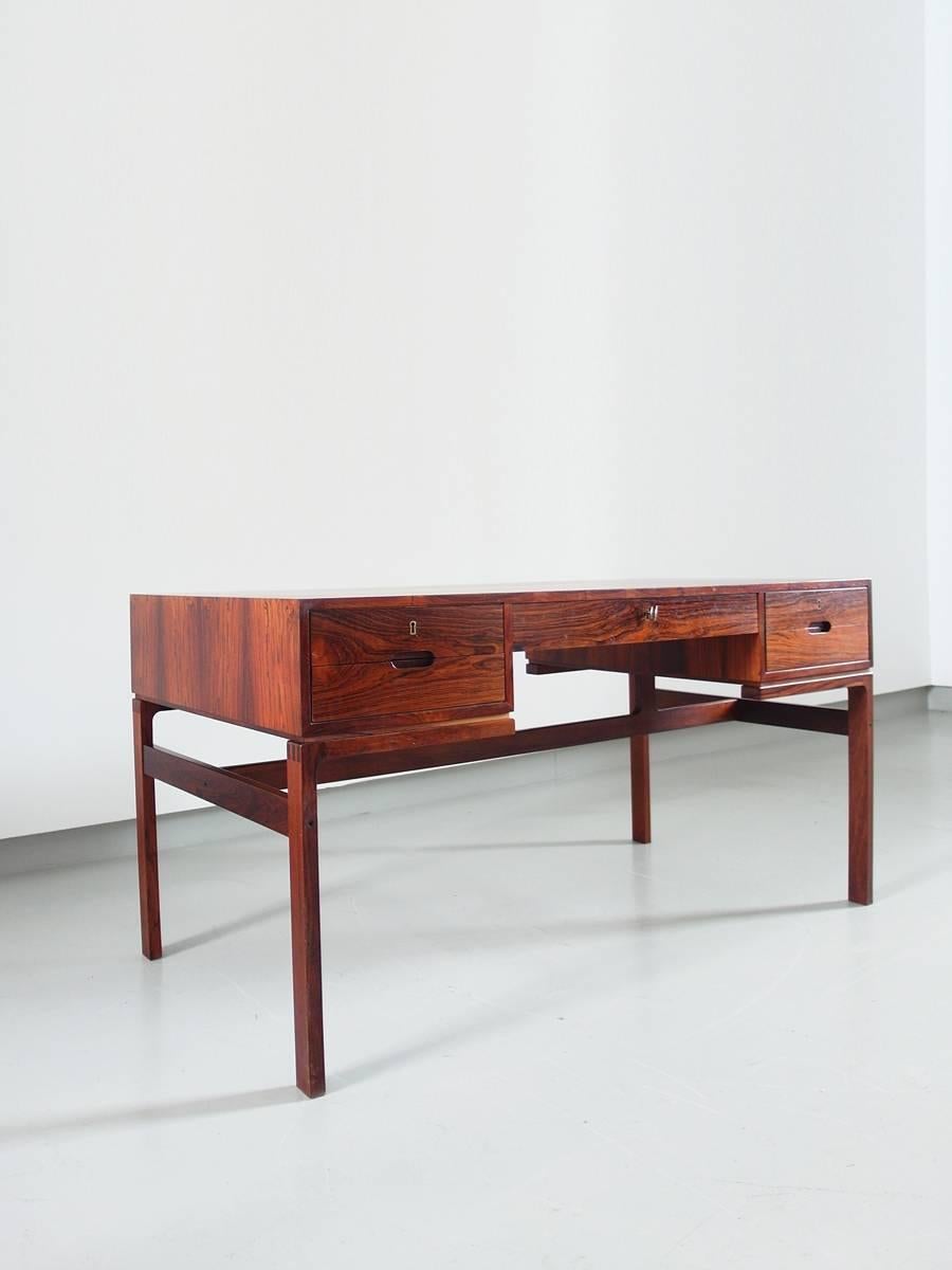 Mid-Century Modern Arne Wahl Iversen Rosewood Desk for Vinde Møbelfabrik, Denmark, 1950s