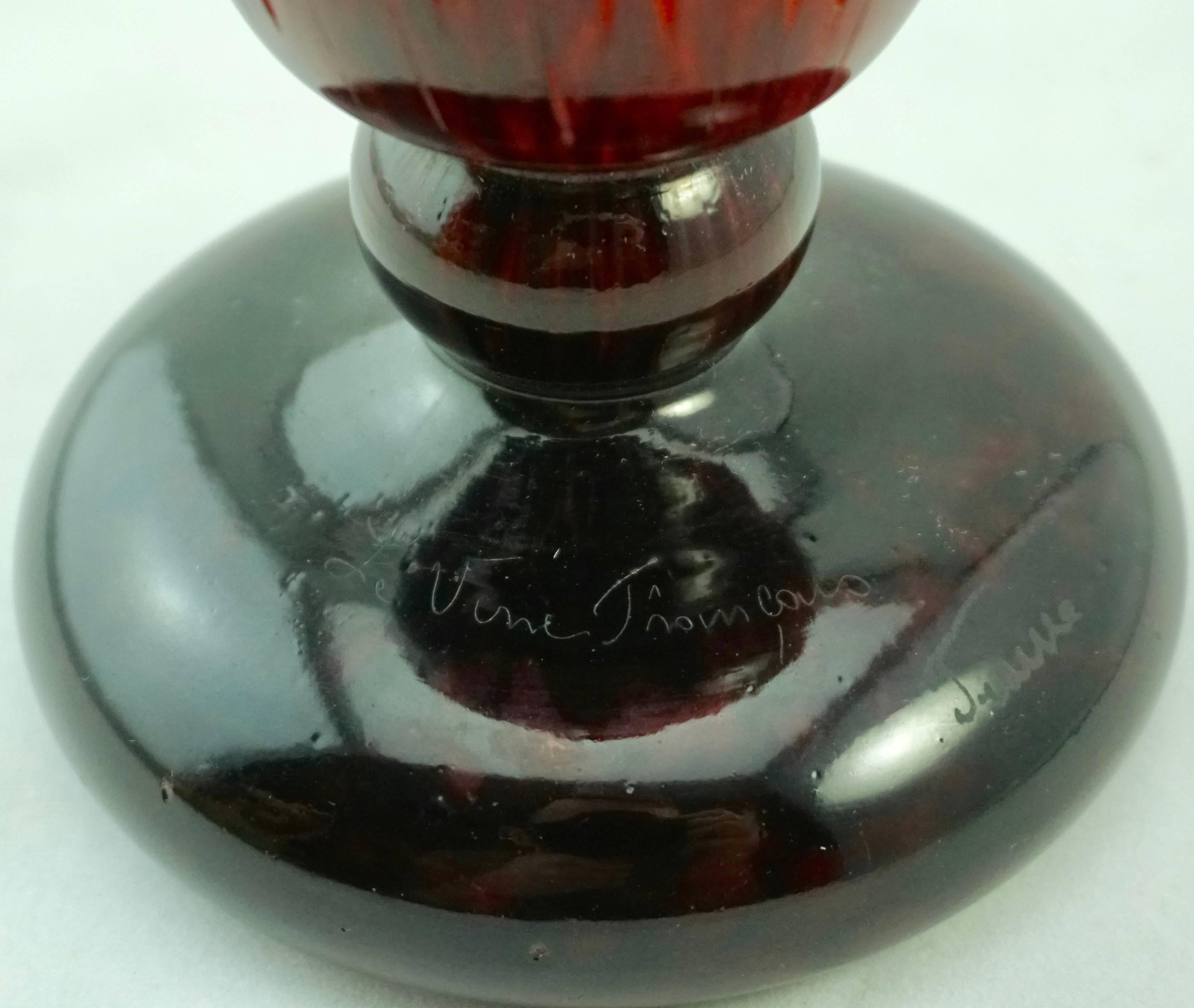 Carved Charles Schneider Le Verre Francais Cardemines Red Cameo Vase For Sale