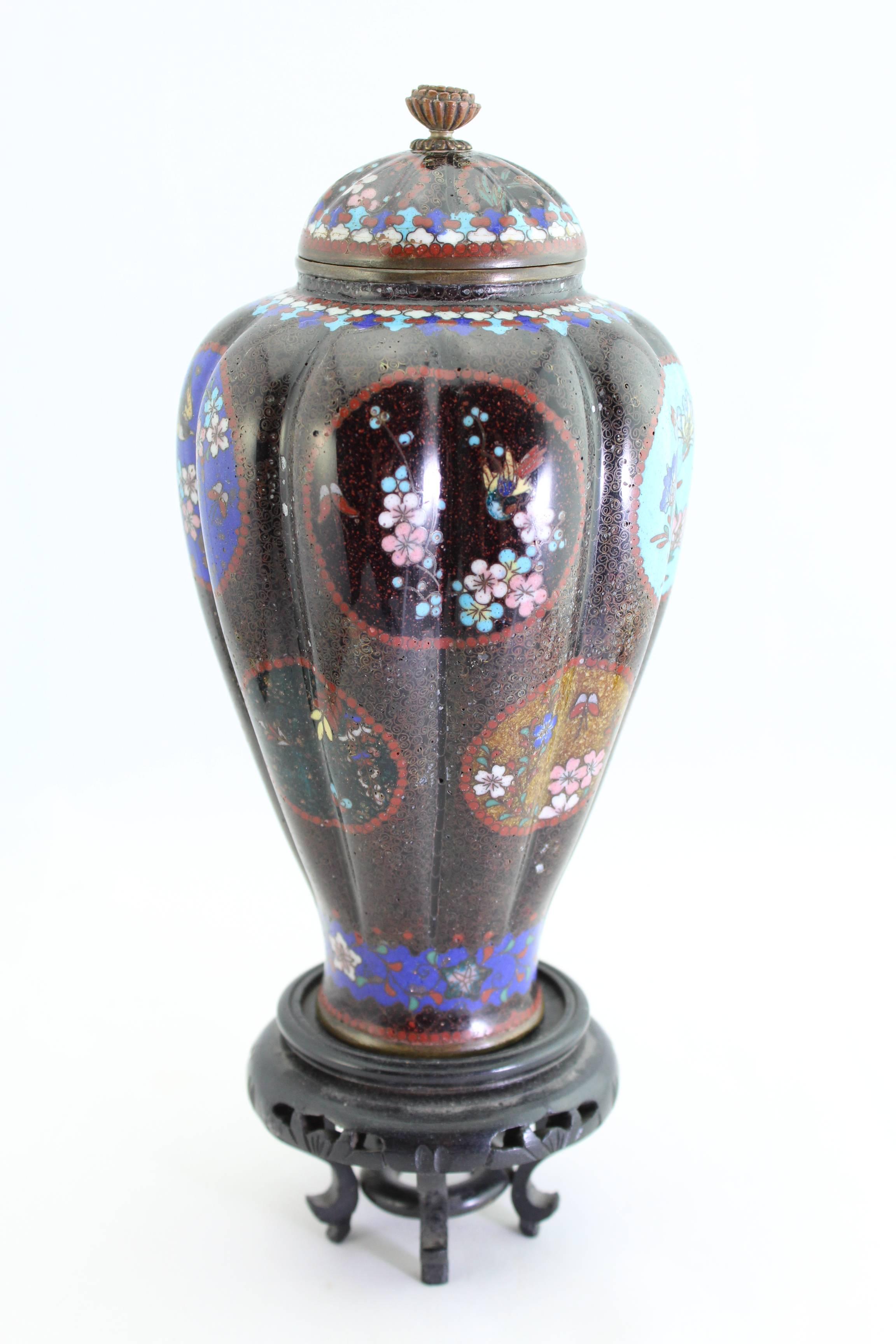 Cloissoné Antique Meiji Japanese Cloisonne Vase, circa 1890  