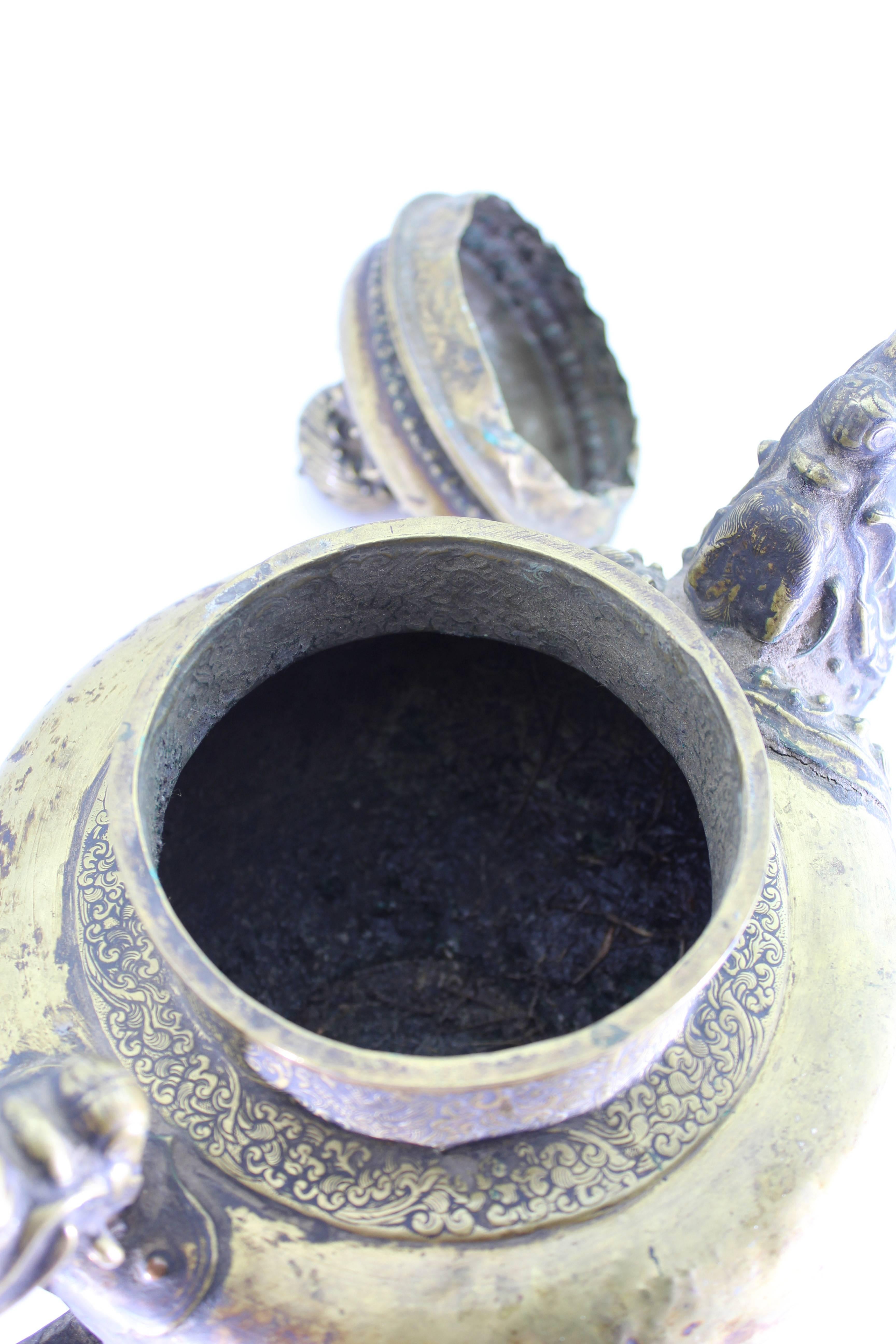 Tibetan 19th Century Brass Dragon Tea Pot In Distressed Condition In Dallas, TX