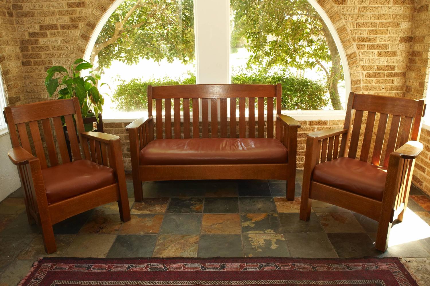 Mission Settee Harden Furniture Co., circa 1907 For Sale at 1stdibs