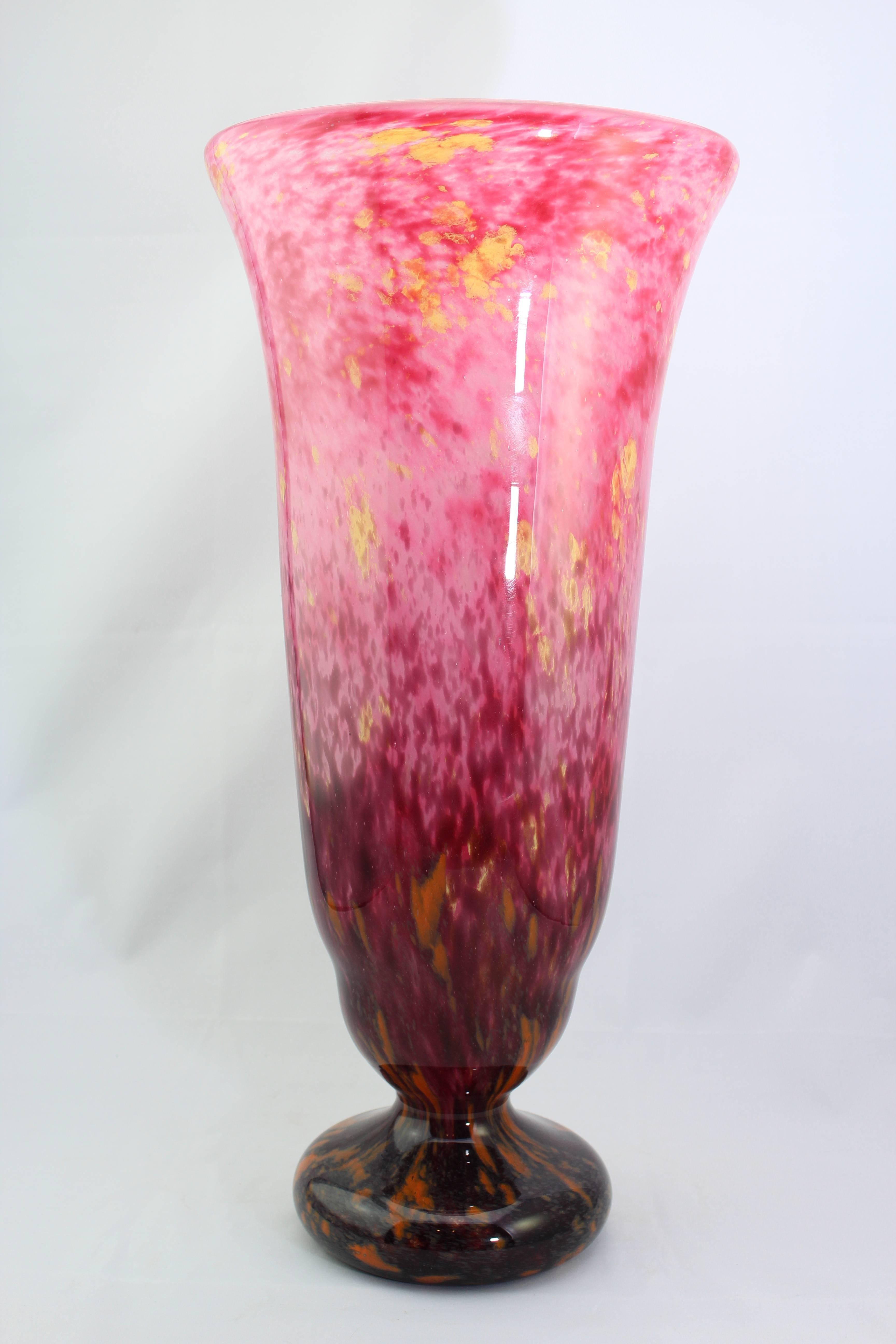 Schneider, Verre Francais art glass vase, 20th century, Art Deco.

Signed: On base "SCHNEIDER," under base "France".

Measurements: 19" H x 9" diameter.

Condition is good with exception of five contact internal
