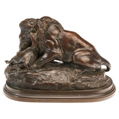 Antoine-Louis Barye, “Leone che divora un cinghiale”, bronzo