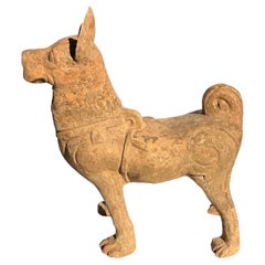 Grande scultura funeraria in ceramica rossa della dinastia Han raffigurante un cane, testata da TL