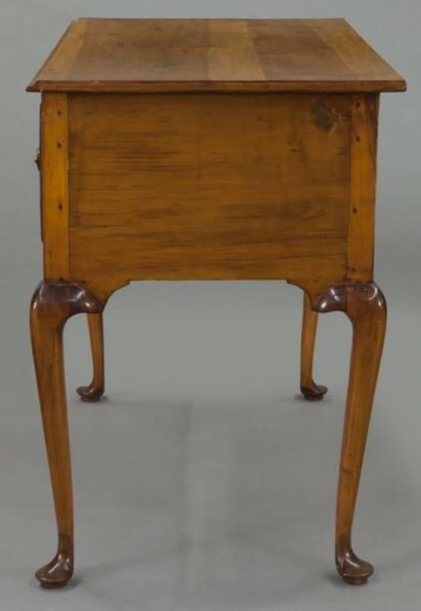 American Classical American 18th Century Maple Dressing Table
