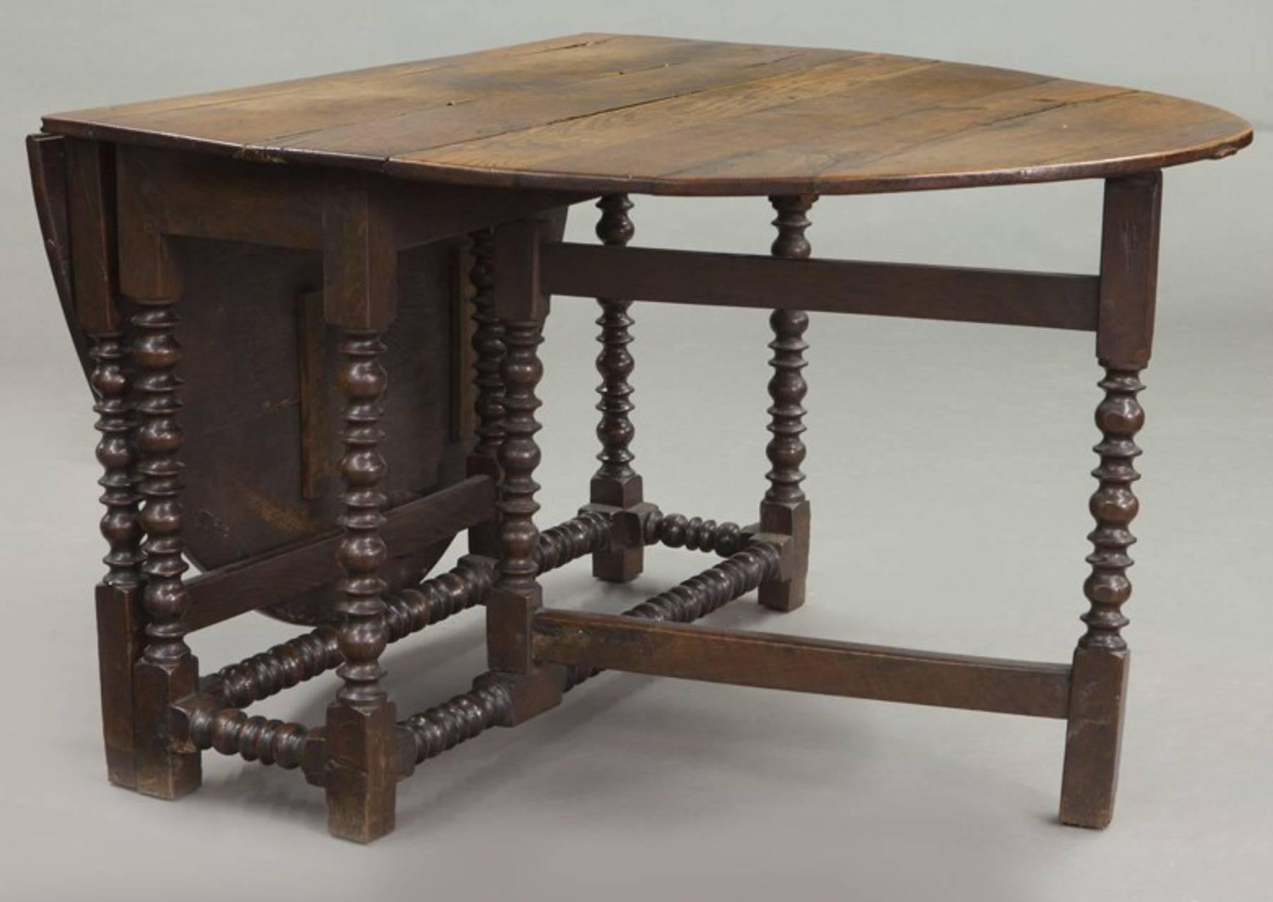 Jacobean Large 18th Century English Oak Oval Gateleg Dining Table