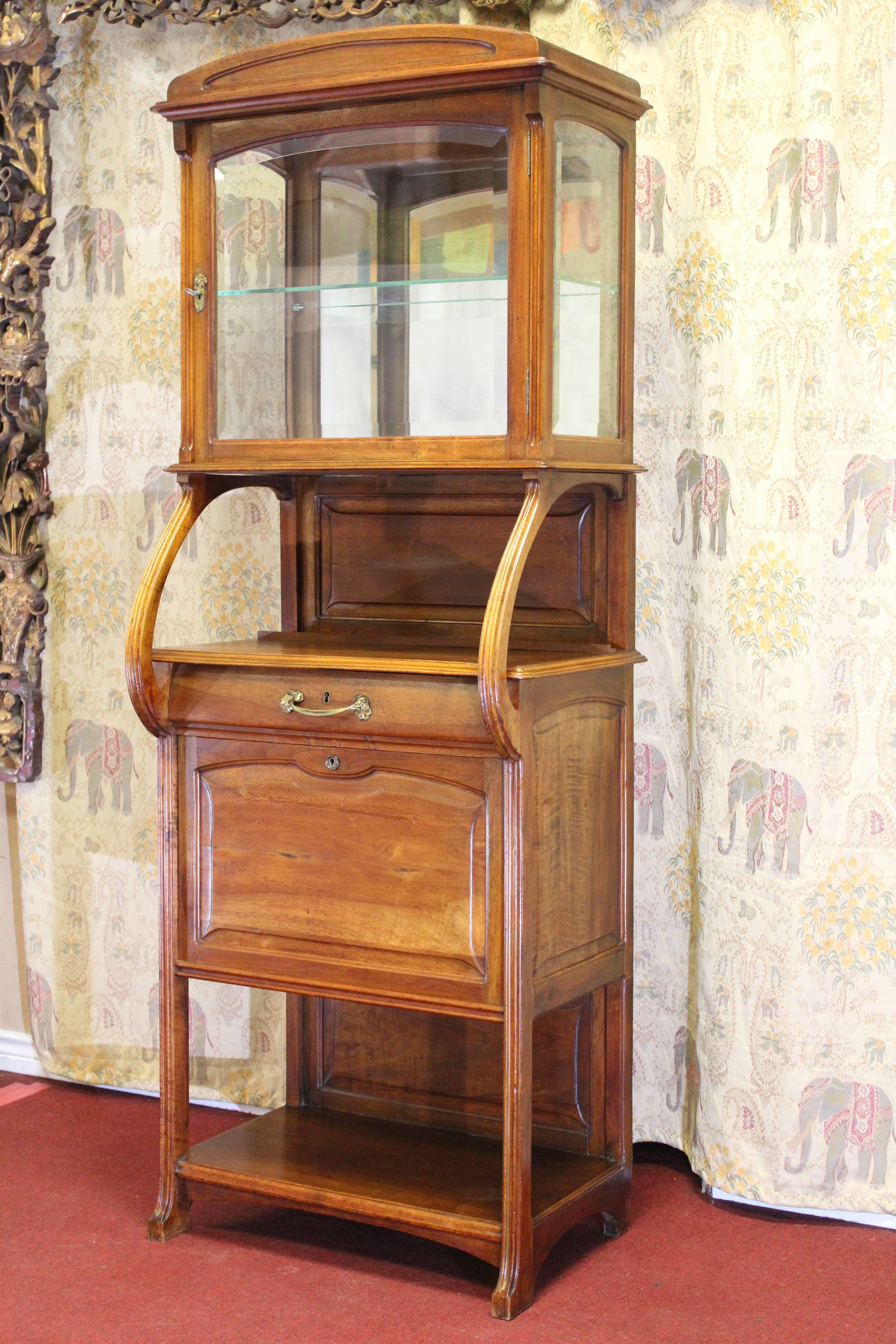 French Art Nouveau Fruitwood Glazed Vitrine Cabinet, circa 1900