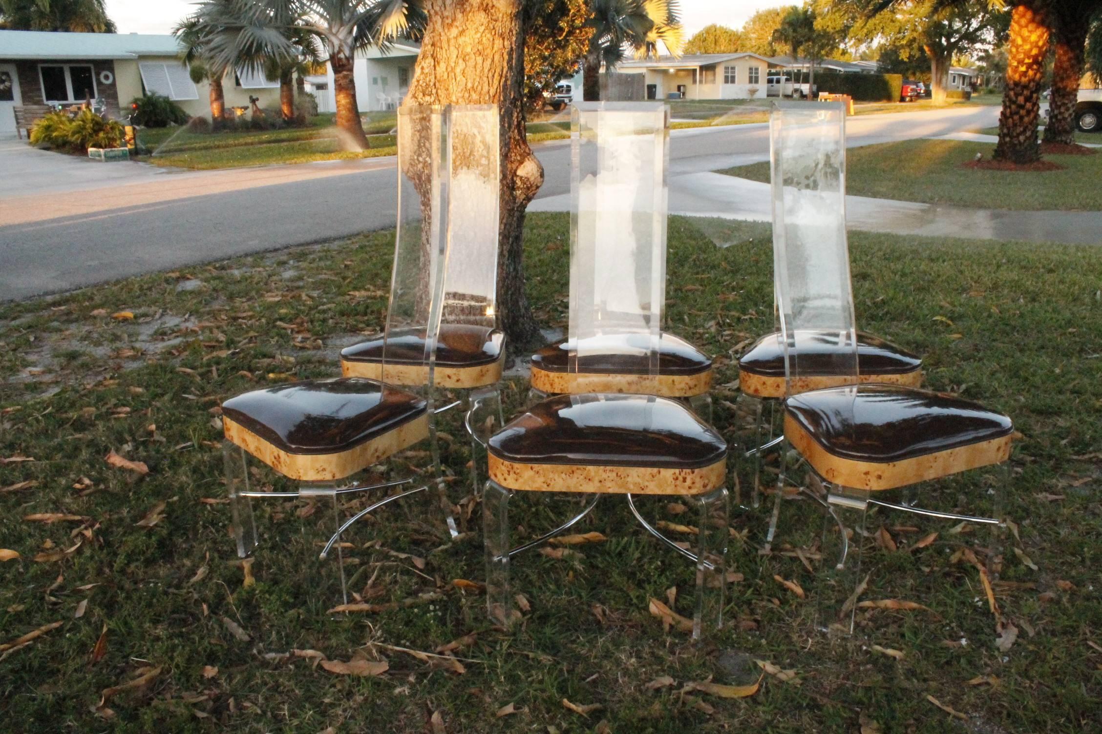 Set of six very rare Lucite, burl elmwood and chrome high back dining chairs in pristine condition. Tagged Hill Mfg. 
Mid-Century Modern, Hollywood Regency, Hill Mfg.