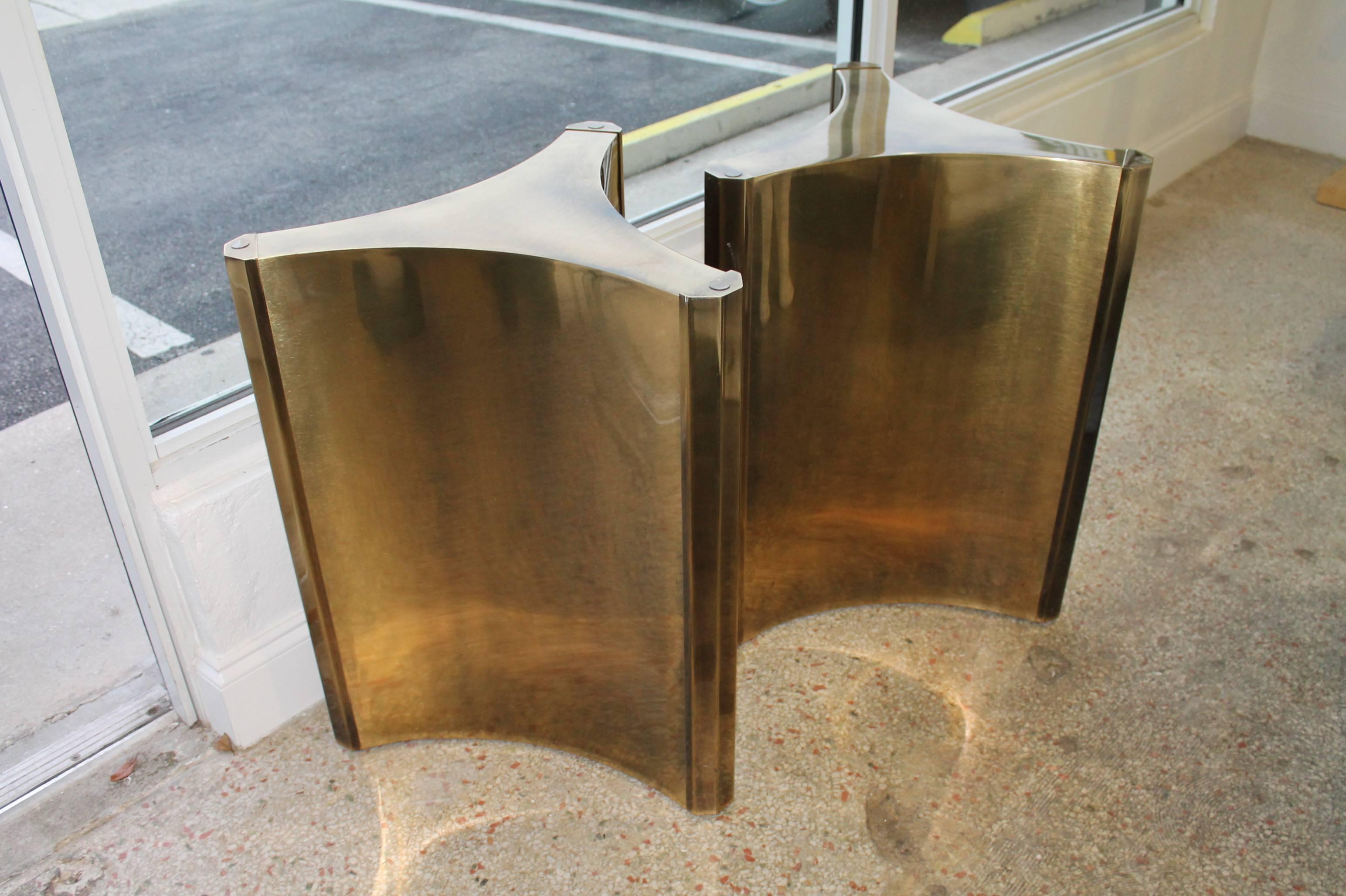 Pair of Mastercraft Brass Dining Table Desk Bases Pedestals Trilobi  In Excellent Condition In West Palm Beach, FL