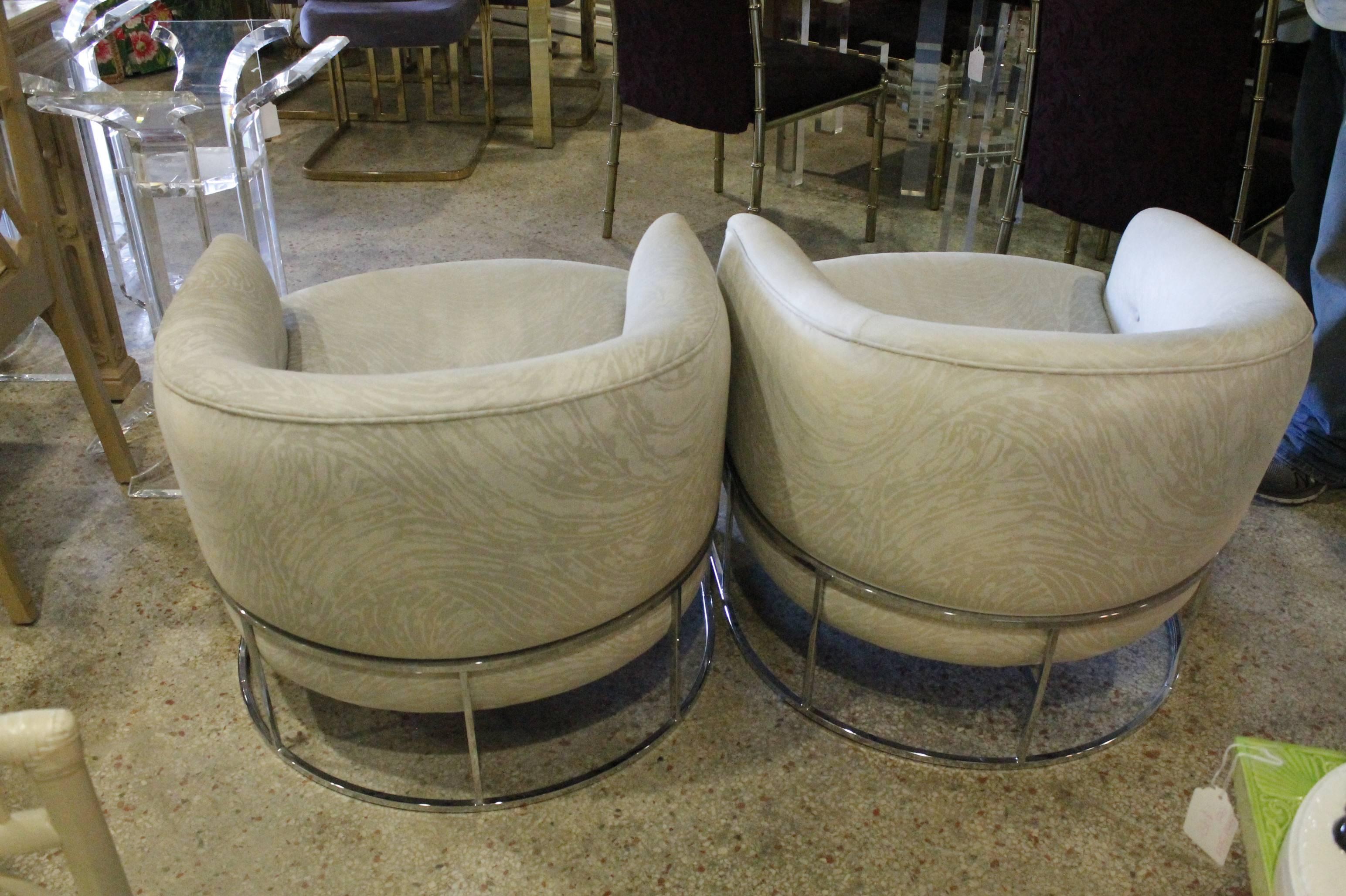 Pair of Milo Baughman for Thayer Coggin Barrel Club Chairs Chrome Base  In Good Condition In West Palm Beach, FL
