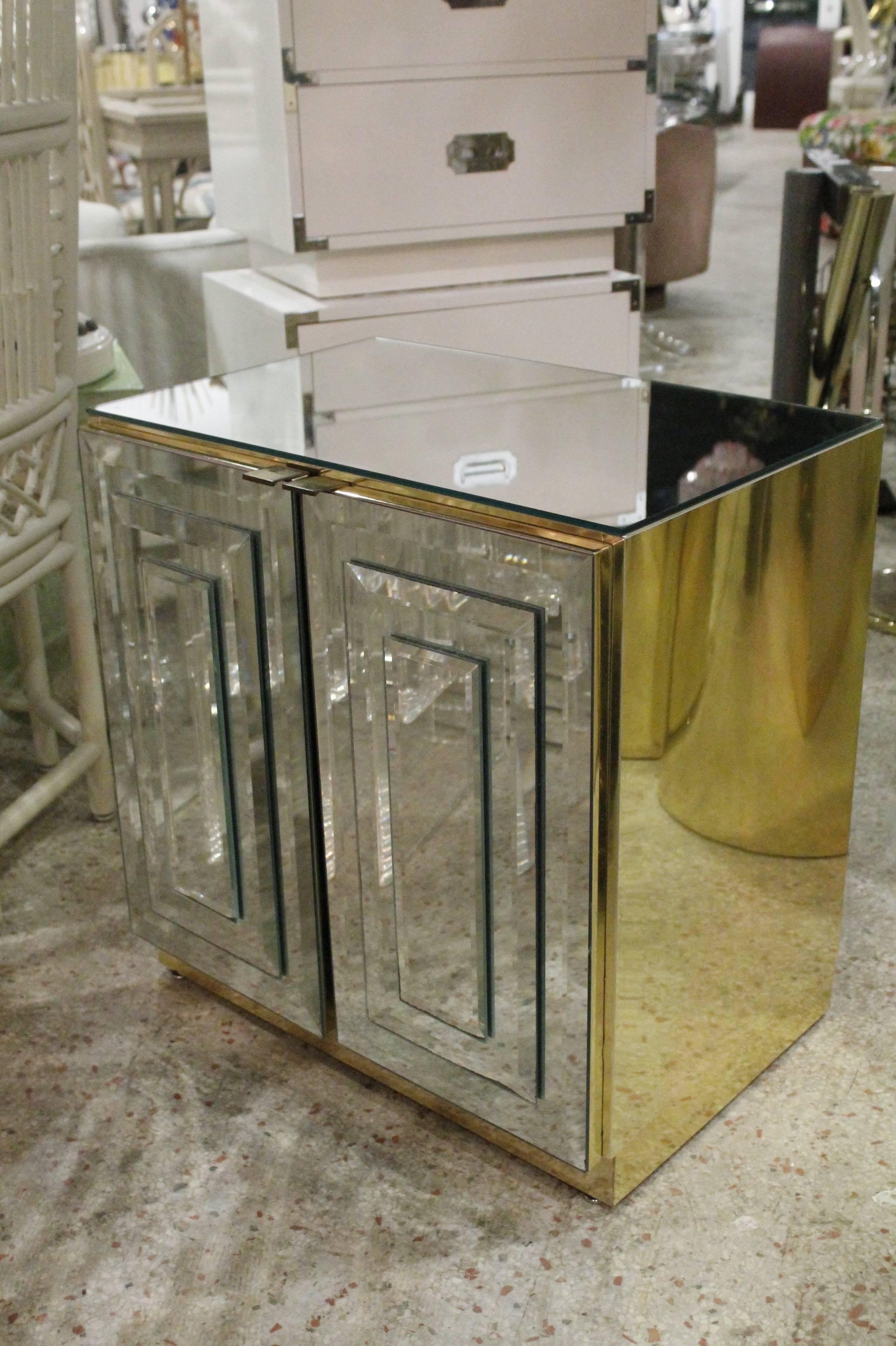 Ello Pair of Mirrored Mirror Brass Chests End Tables, Hollywood Regency 3