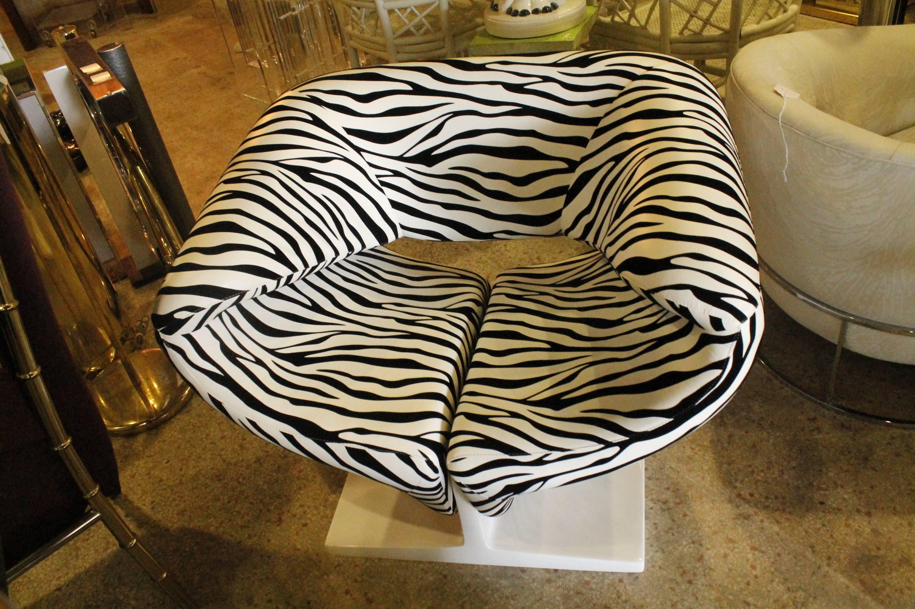 Mid-Century Modern Vintage Pierre Paulin Ribbon Style Chair and Ottoman Footstool Zebra 
