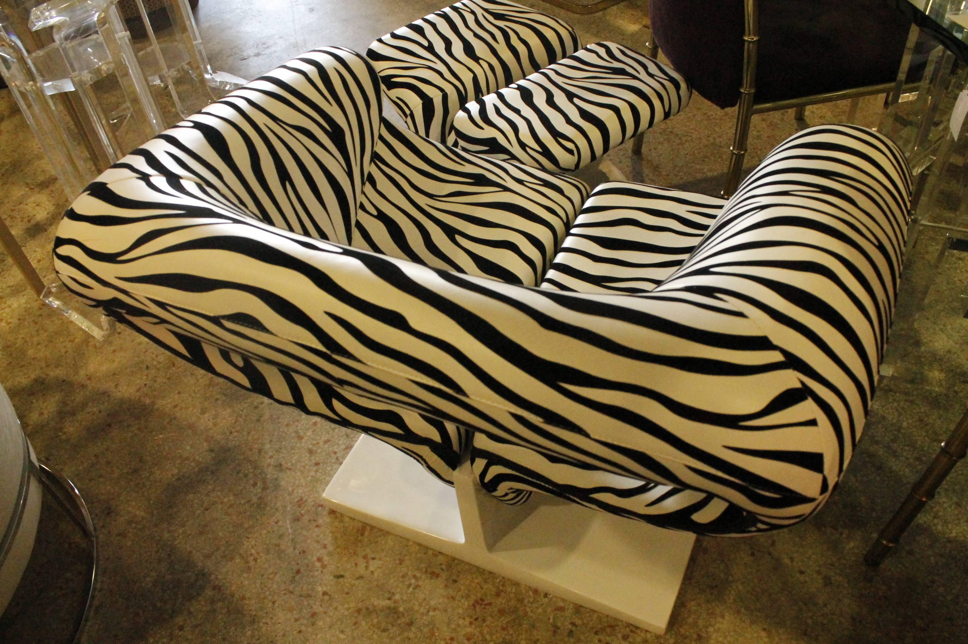 Mid-20th Century Vintage Pierre Paulin Ribbon Style Chair and Ottoman Footstool Zebra 