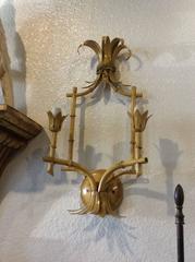 Appliques murales en faux bambou Vintage Metal Tole Chinese Chippendale Pagoda