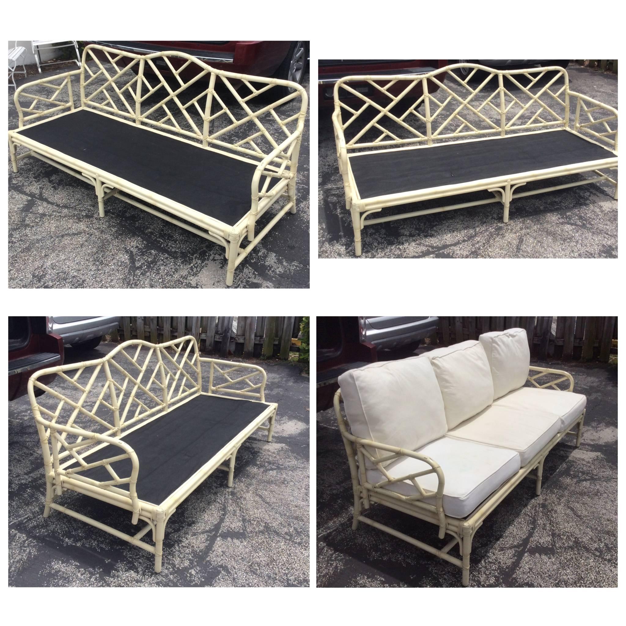 20th Century Chinese Chippendale Faux Bamboo Rattan Sofa Couch Chinoiserie Cushions Vintage