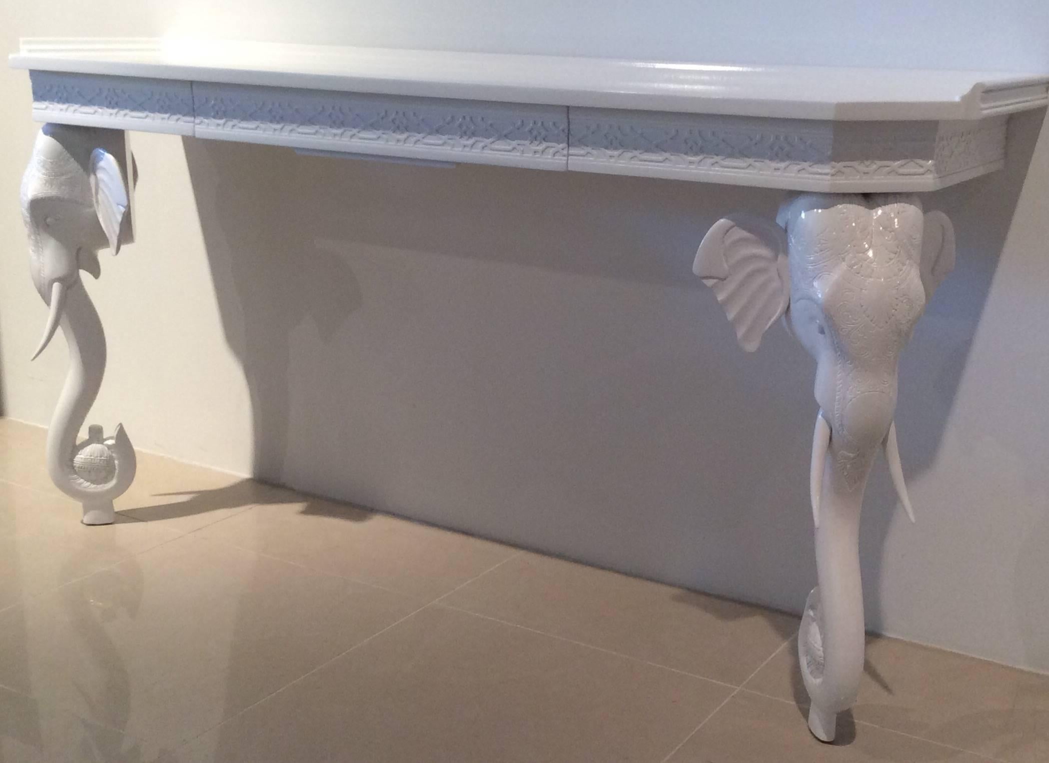 Elephant Newly Lacquered Wall Console Table Desk Gampel and Stoll White In Excellent Condition In West Palm Beach, FL