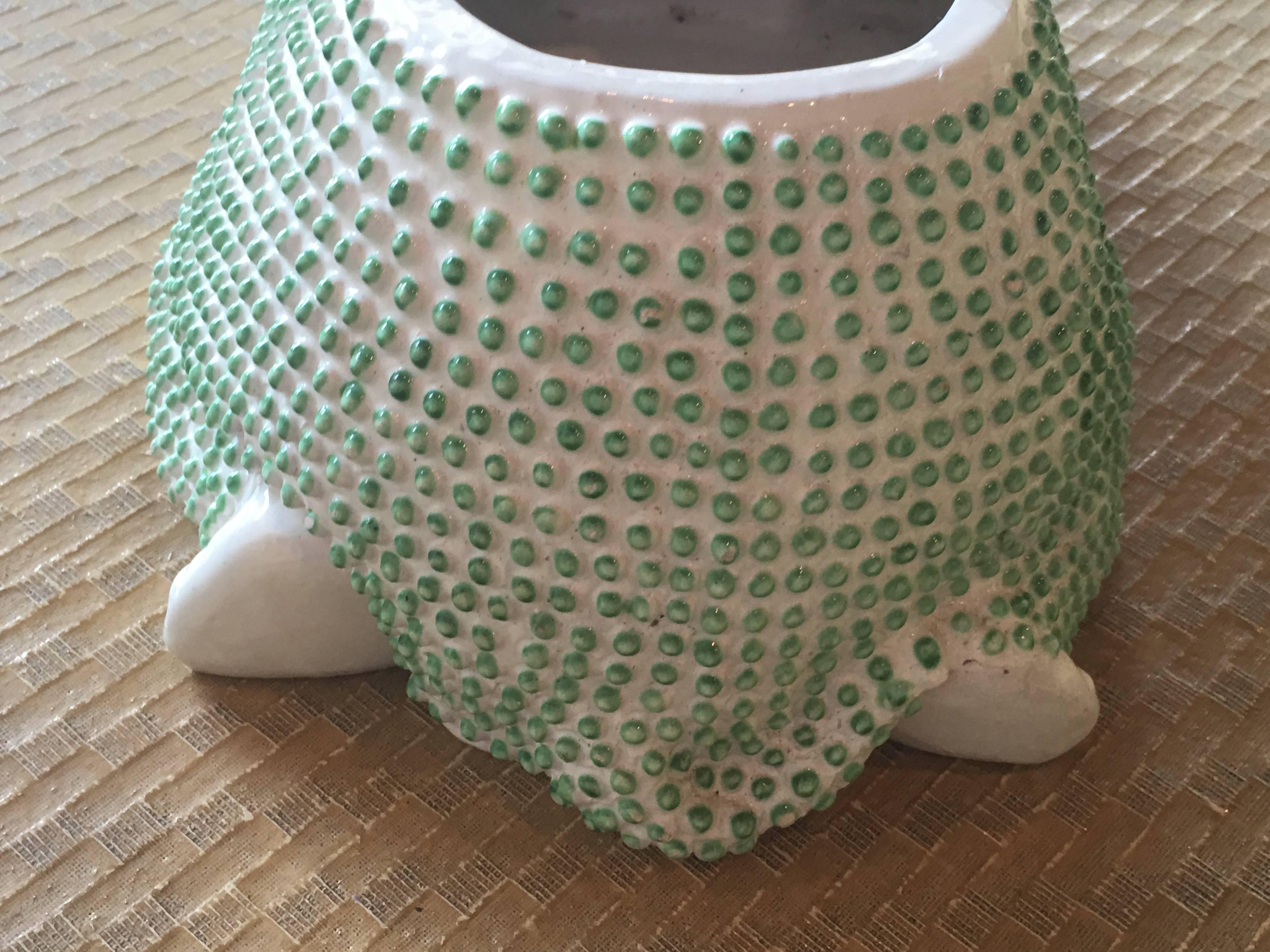 Hobnail Green Elephant Planter Palm Beach Ceramic Plant Pot Hollywood Regency In Good Condition In West Palm Beach, FL