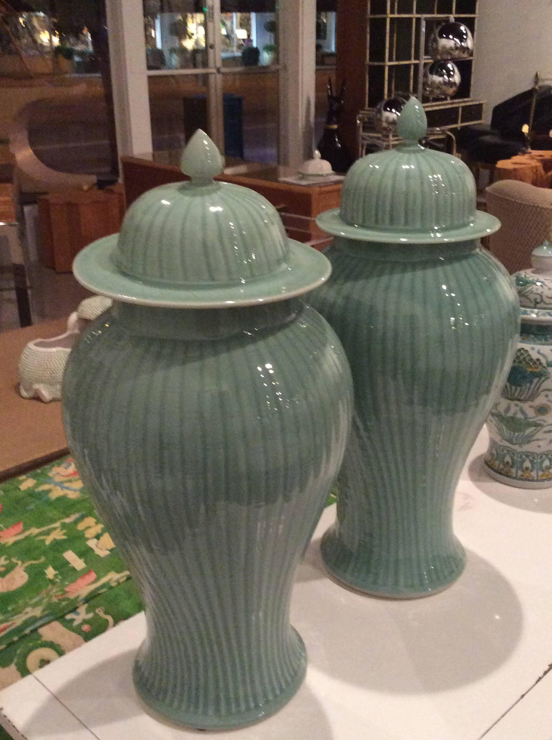 Pair Ginger Jars Mint Green Celedon Faux Bamboo Pattern Hollywood Regency  In Excellent Condition In West Palm Beach, FL
