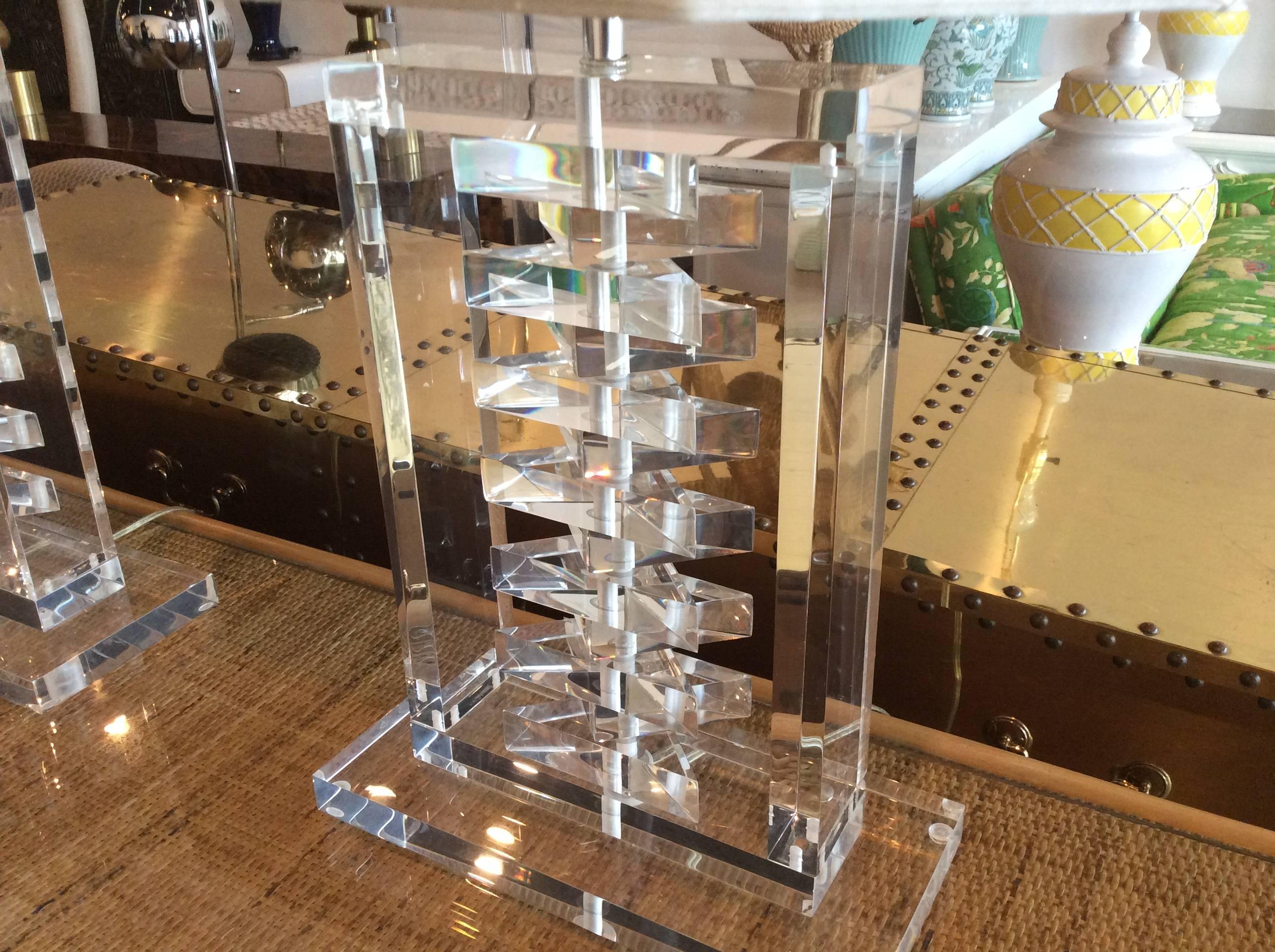 Pair of Lucite Stacked Table Lamps Karl Springer Style Hollywood Regency Shades In Good Condition For Sale In West Palm Beach, FL