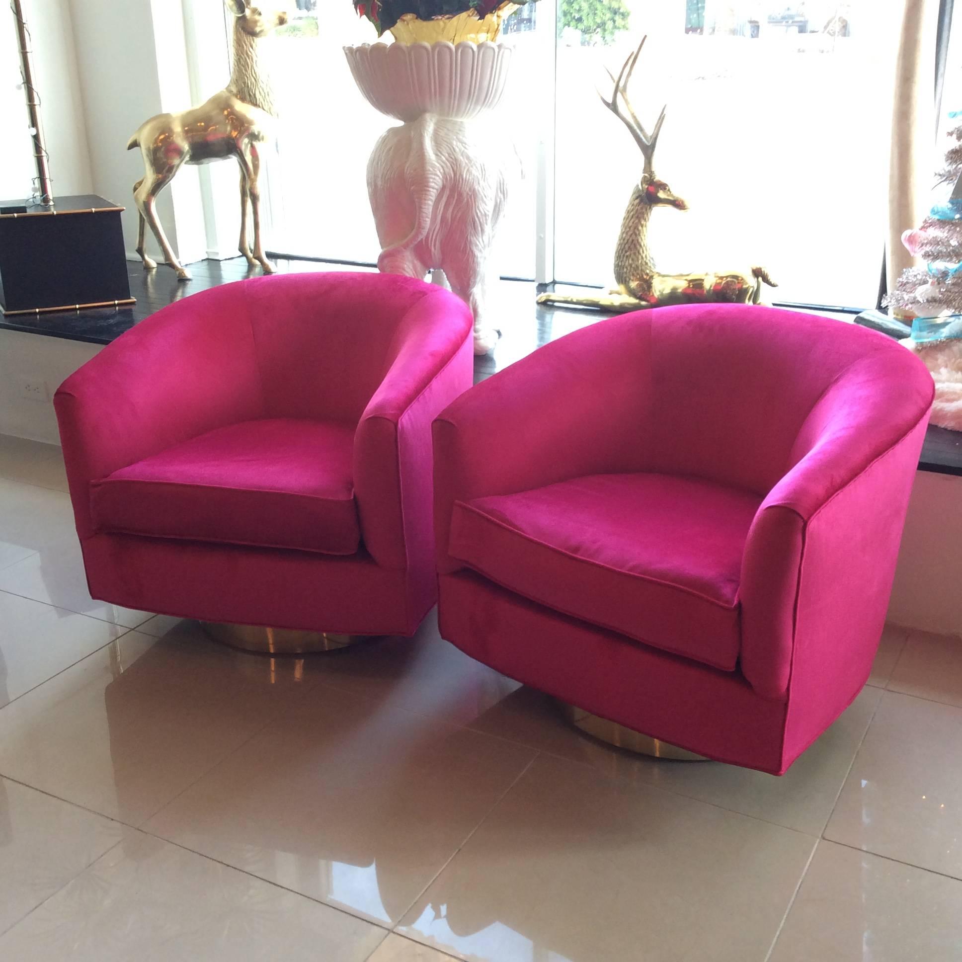 hot pink swivel chair