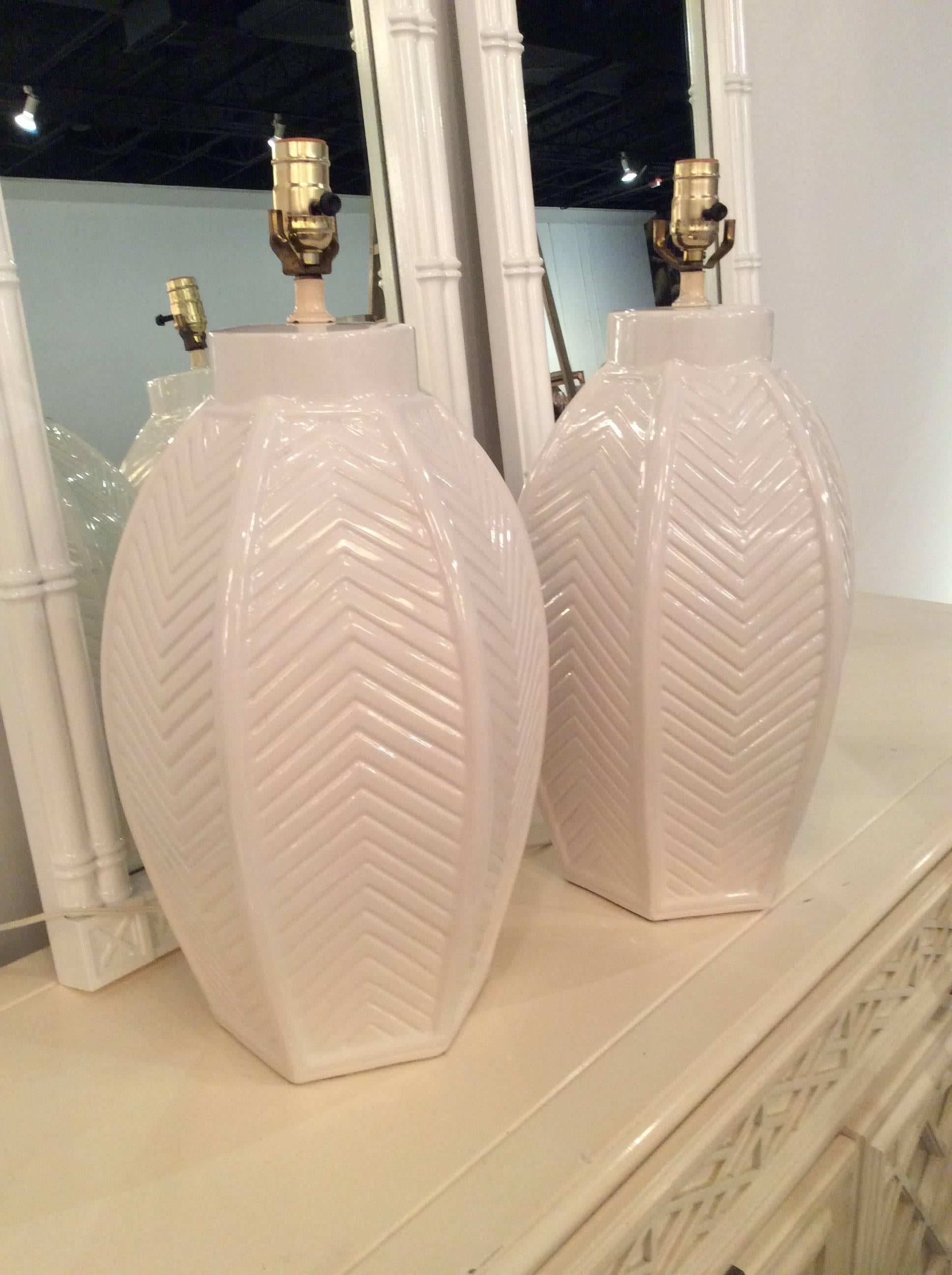 Late 20th Century Pair of Vintage Oversized White Ceramic Chevron Table Lamps, Hollywood Regency For Sale