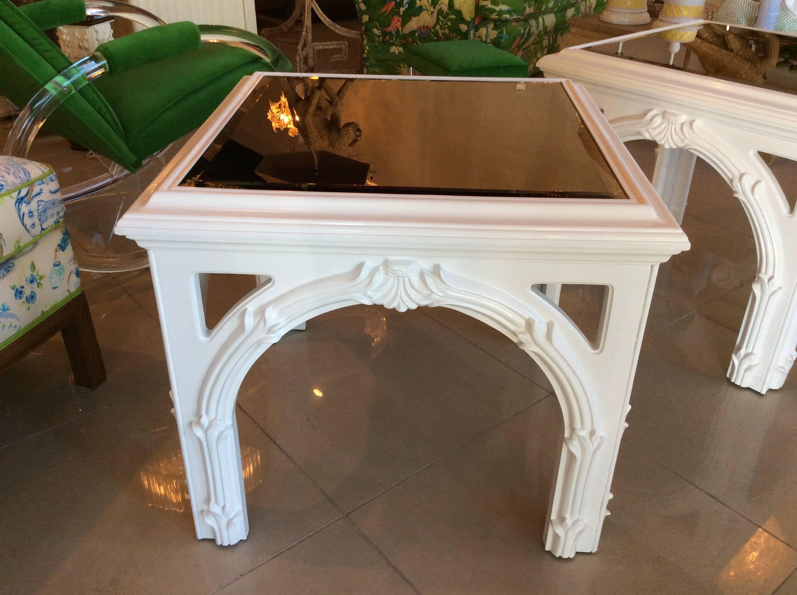 Late 20th Century Pair of Vintage Serge Roche Style End Side Tables New White Lacquer Palm Beach
