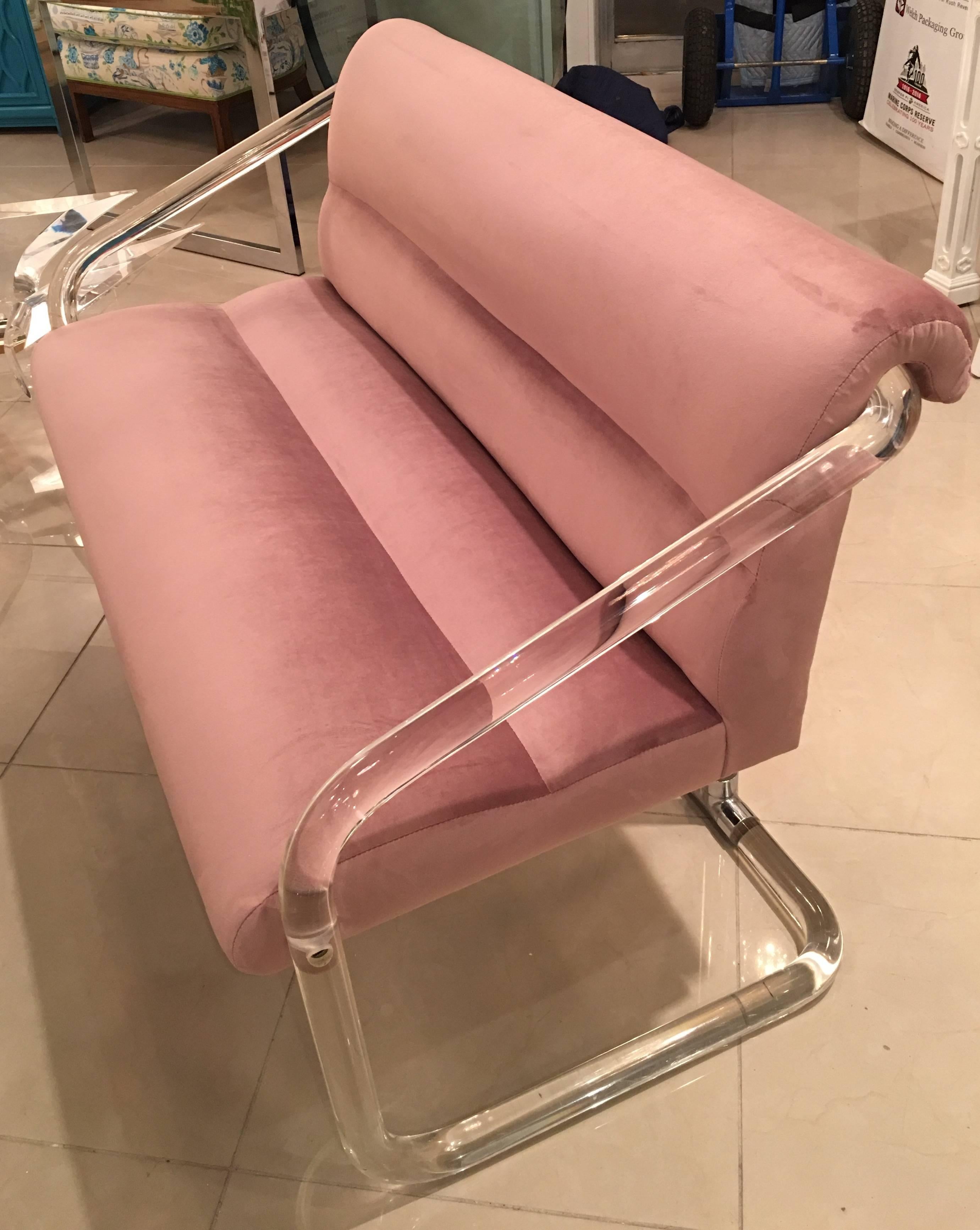 Late 20th Century Lion in Frost, Newly Upholstered Lavender Velvet, Lucite and Chrome Settee Bench For Sale