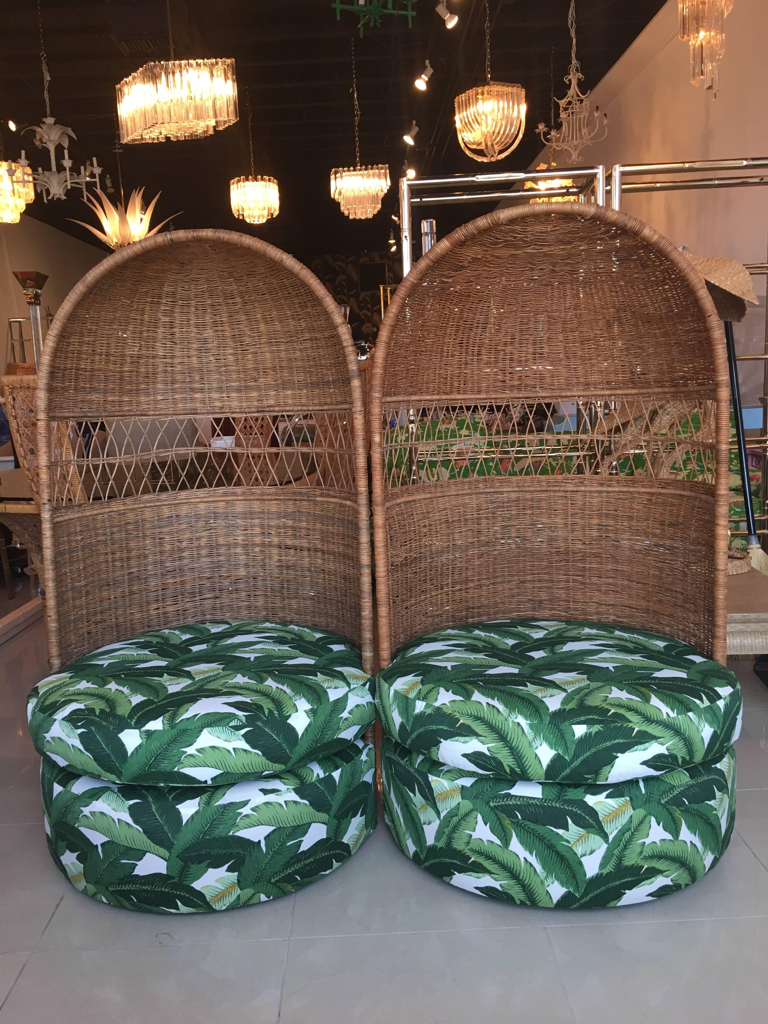 Rattan Dome Hooded Pair of Vintage Chairs Tropical Leaf Palm Beach Wicker Bamboo In Excellent Condition In West Palm Beach, FL