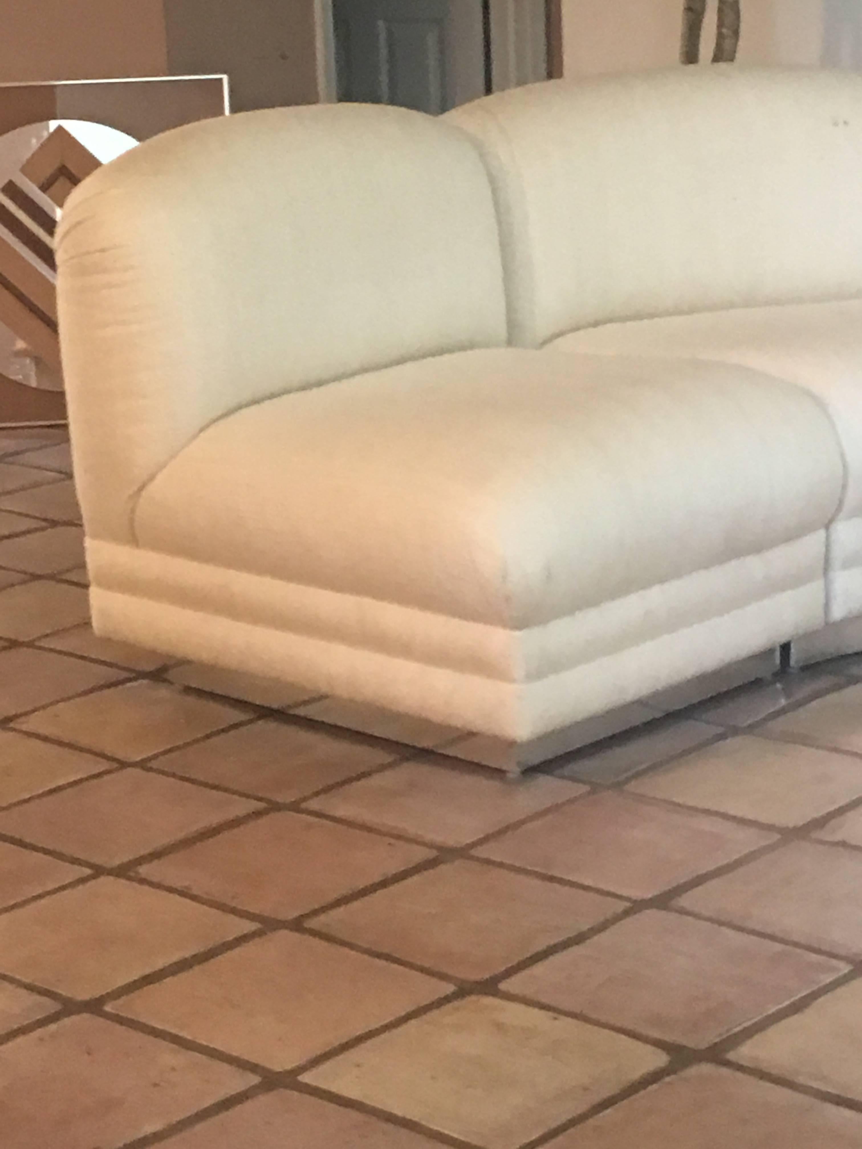 Sectional Sofa Four-Piece with Chaise Chrome Base in Milo Baughman Style In Good Condition In West Palm Beach, FL