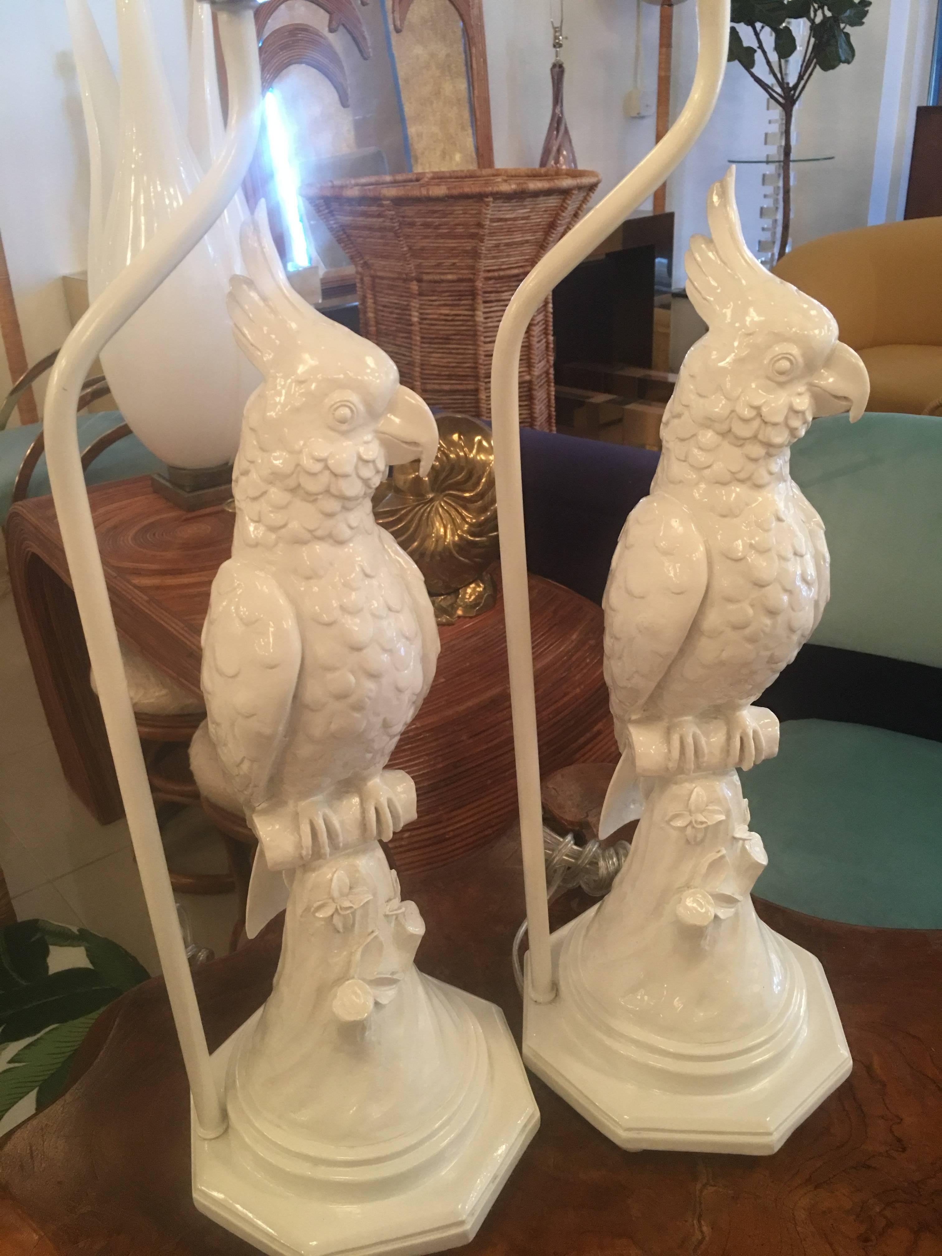 Late 20th Century Pair of Vintage White Tropical Palm Beach Parrot Bird Table Lamps