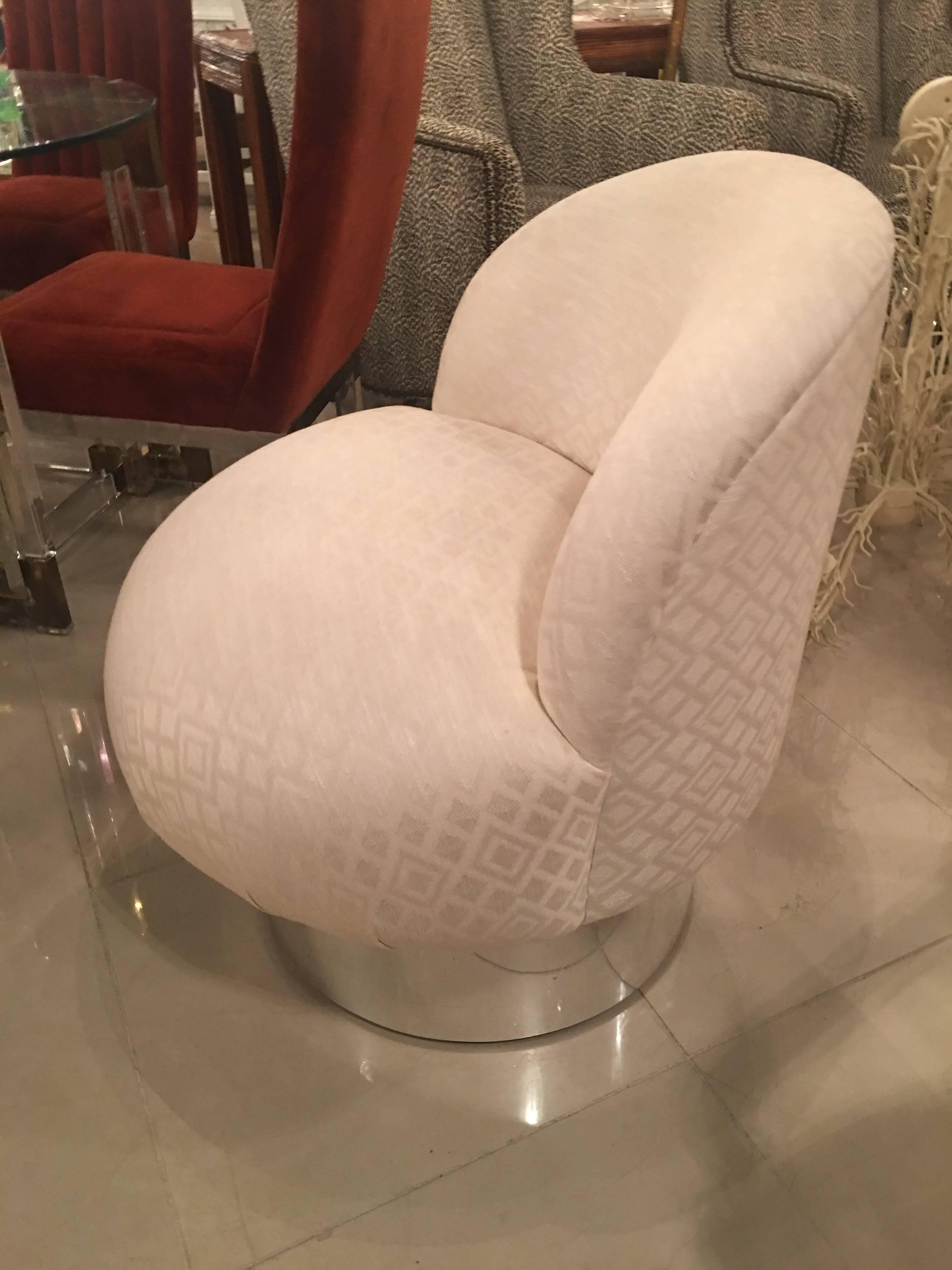 Chrome Swivel Chair Tub Barrel Leon Rosen Pace Style In Good Condition In West Palm Beach, FL